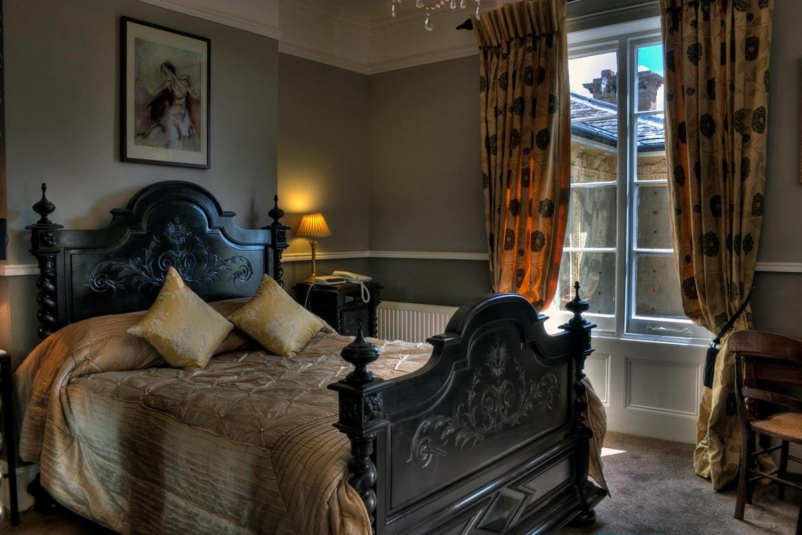Albert Cottage Hotel