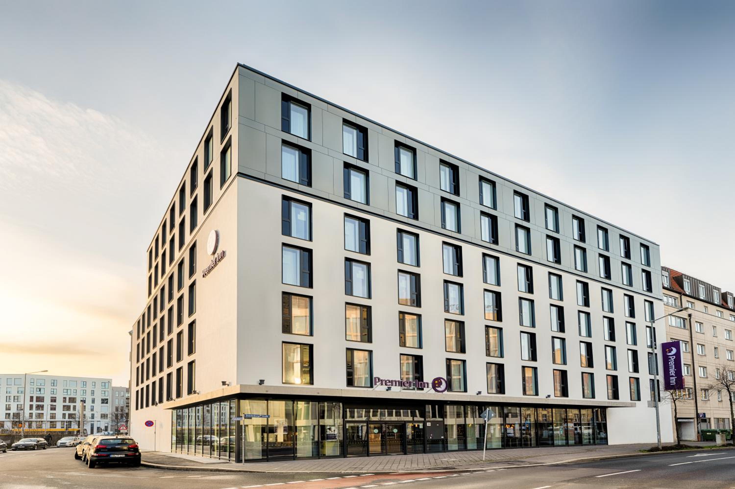 Hotel Premier Inn Leipzig City Hahnekamm - Image 1