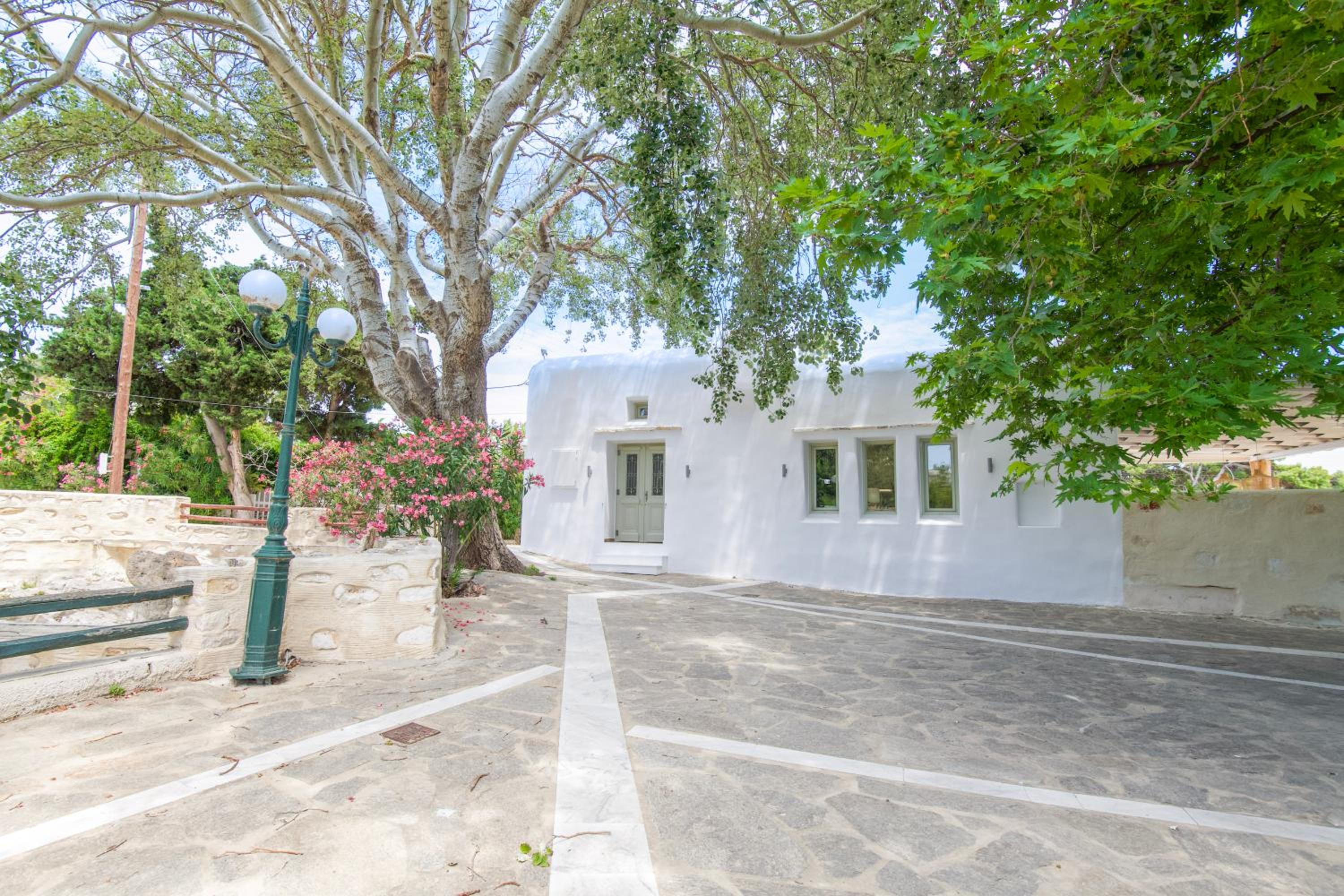 Arethousa House