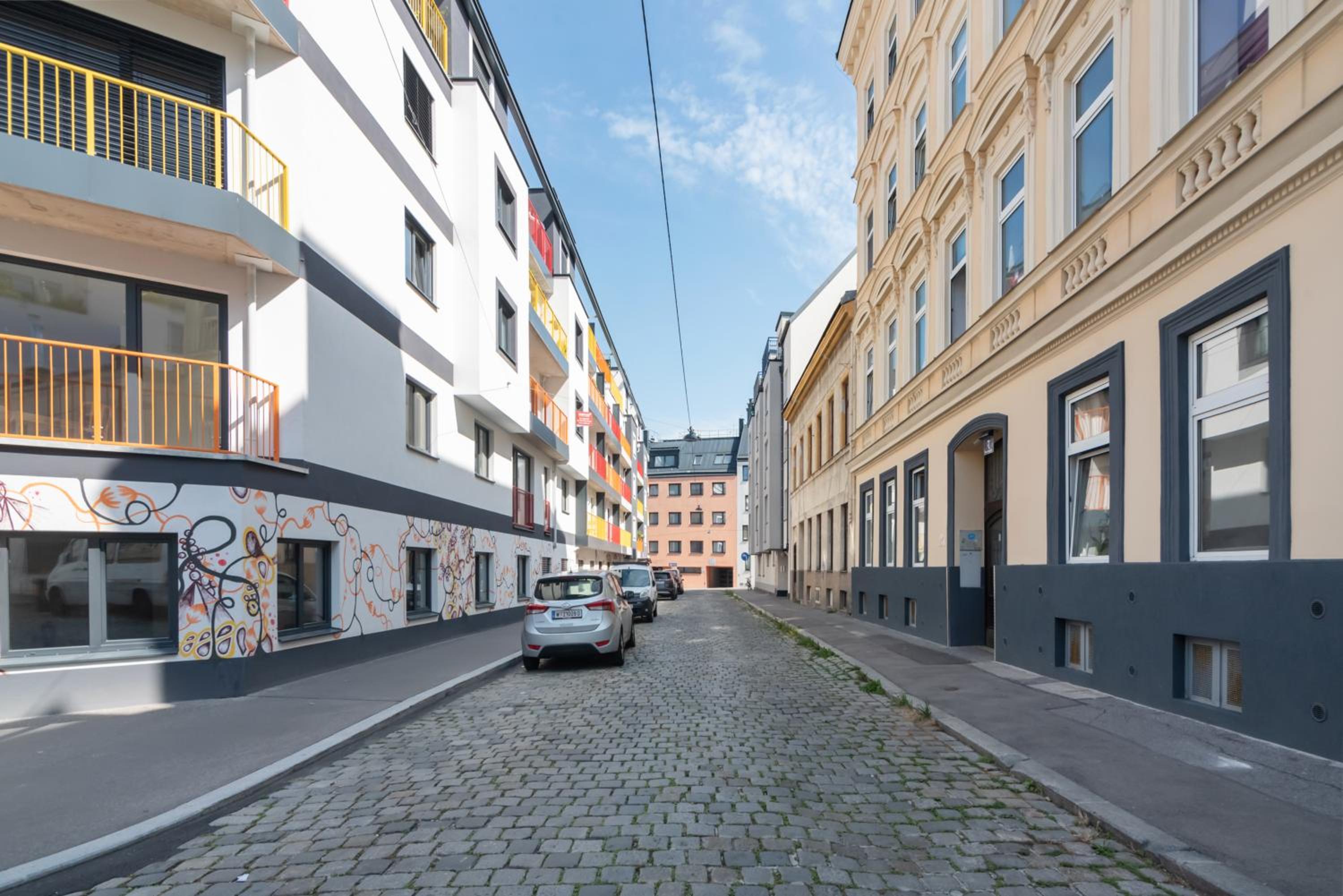 Ruhig, hell und neu mit Garage