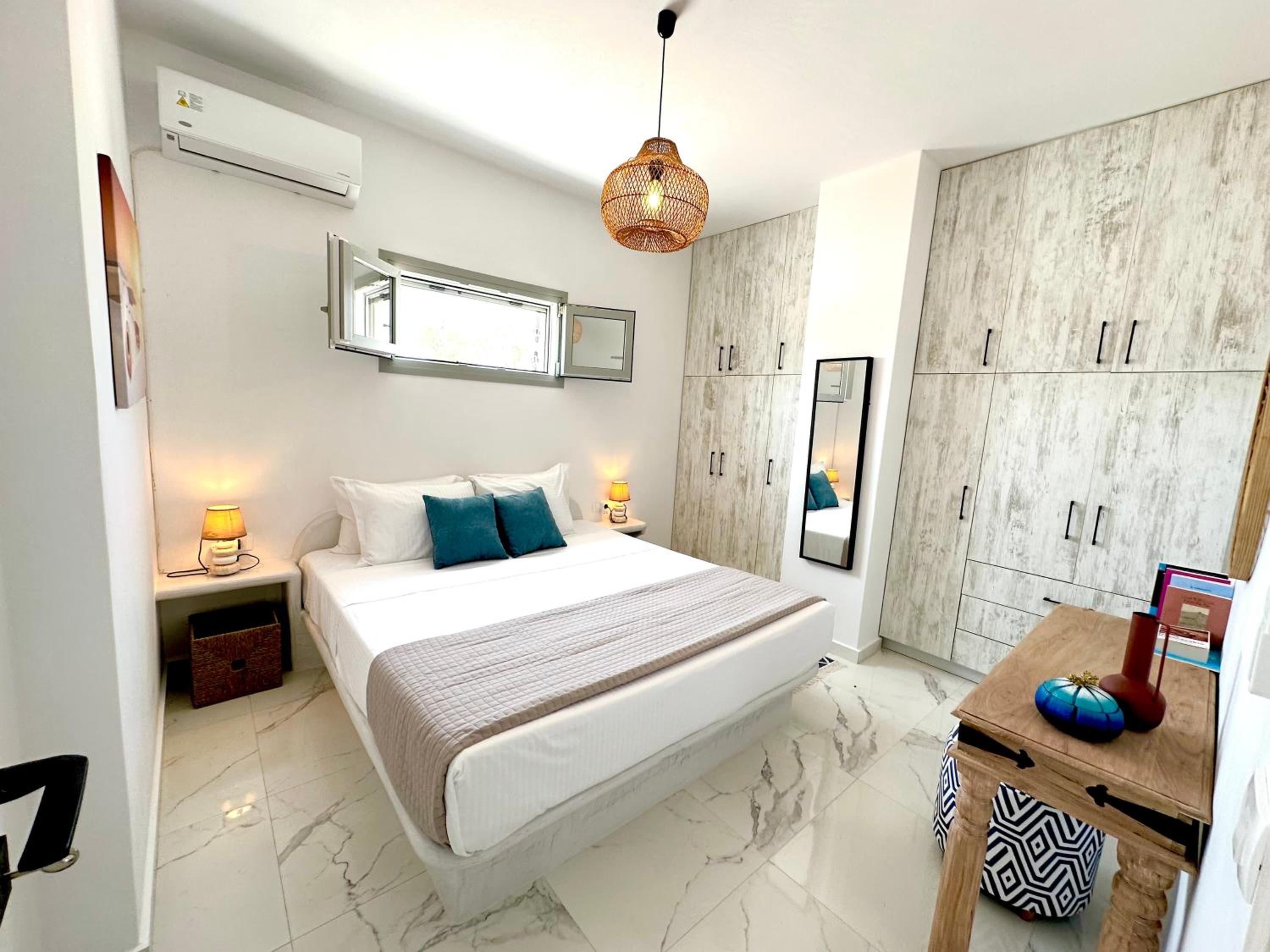 Santana Apartments