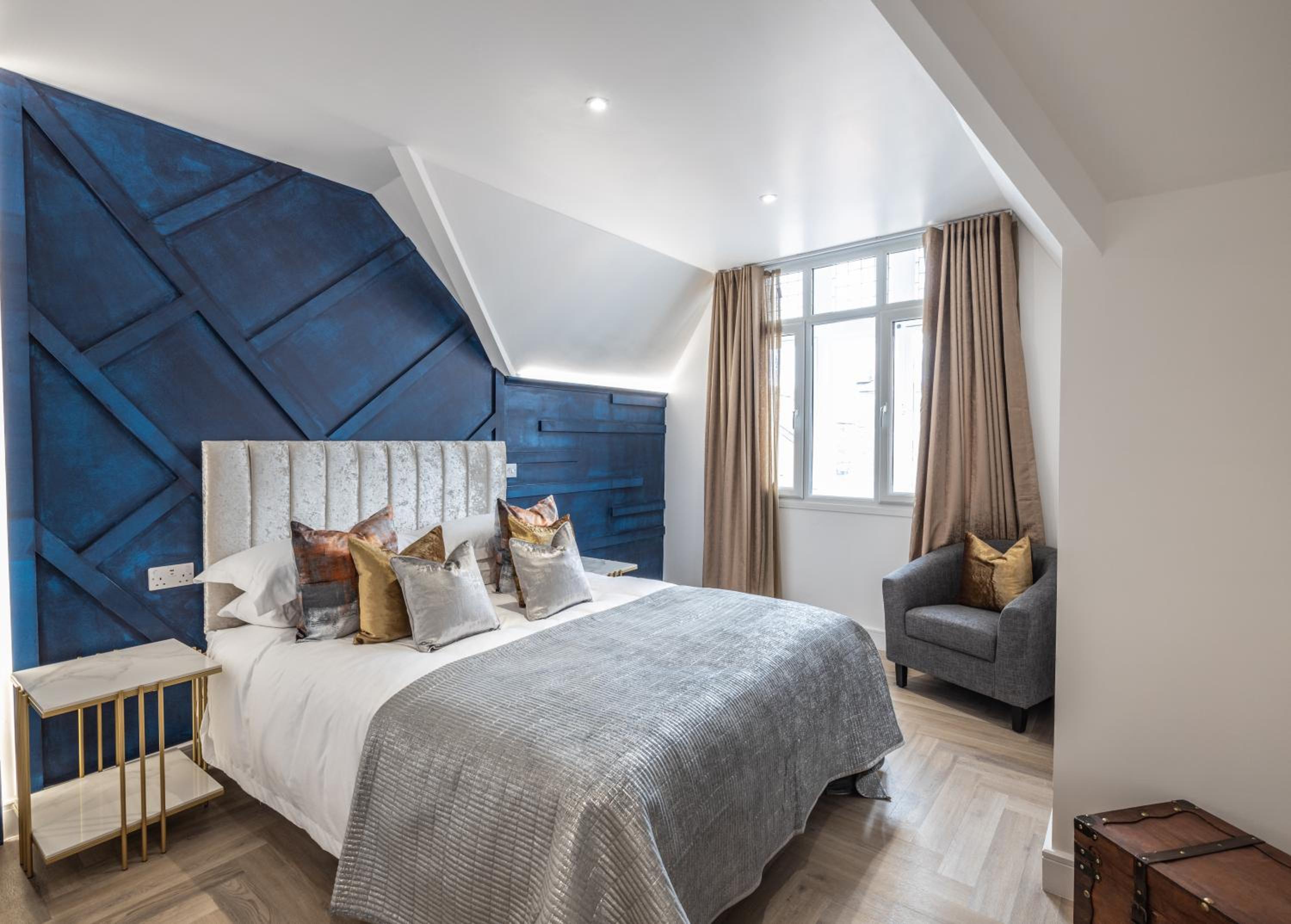 Deluxe City Escape Perfect For Business & Families & Free Gym By The Pocklington - The Magistrates Suite
