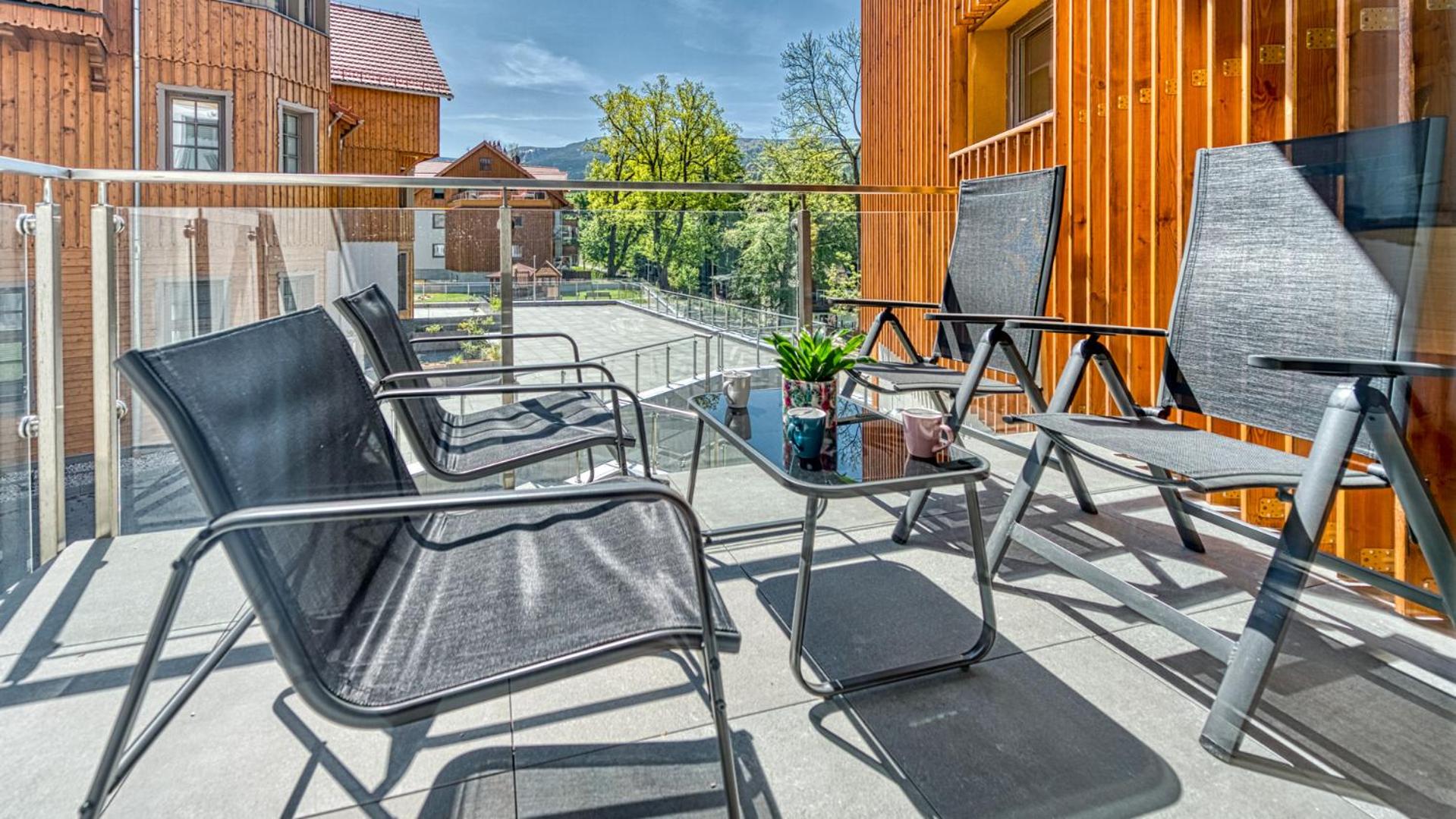 Apartamenty z basenem i saunami STONE HILL RESORT VIP Centrum by Royal Aparts