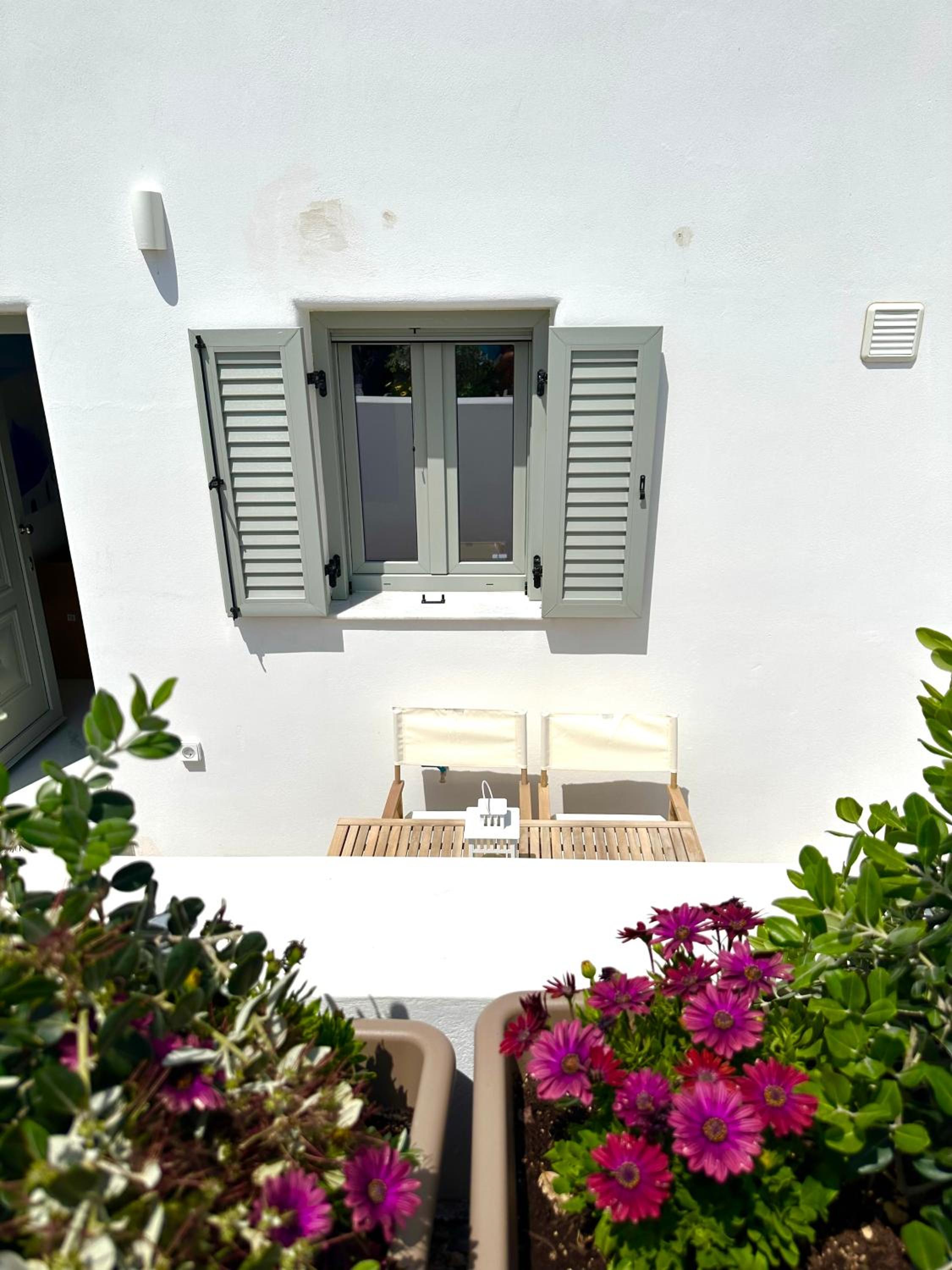 Santana Apartments