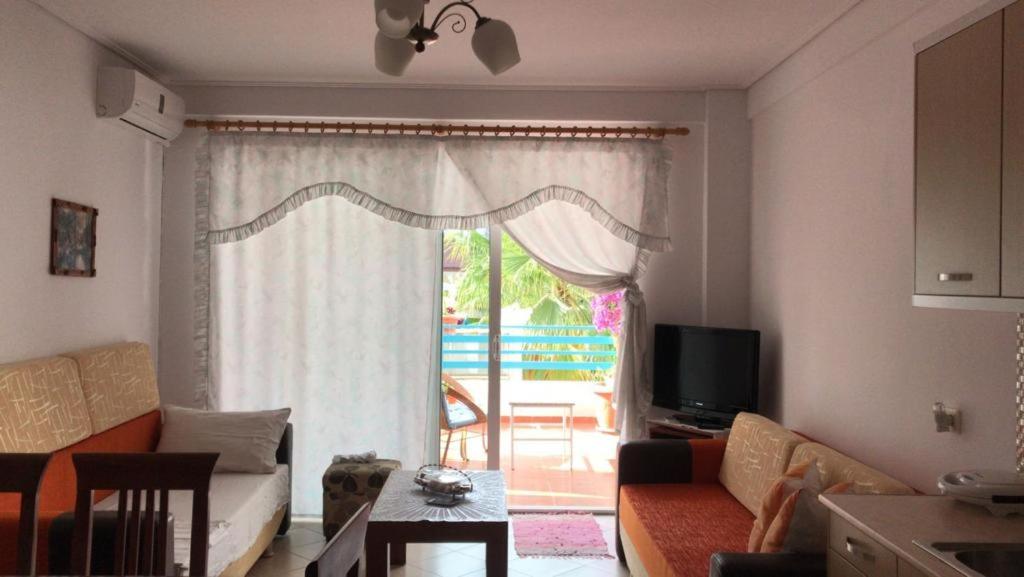 Meni's family apartament