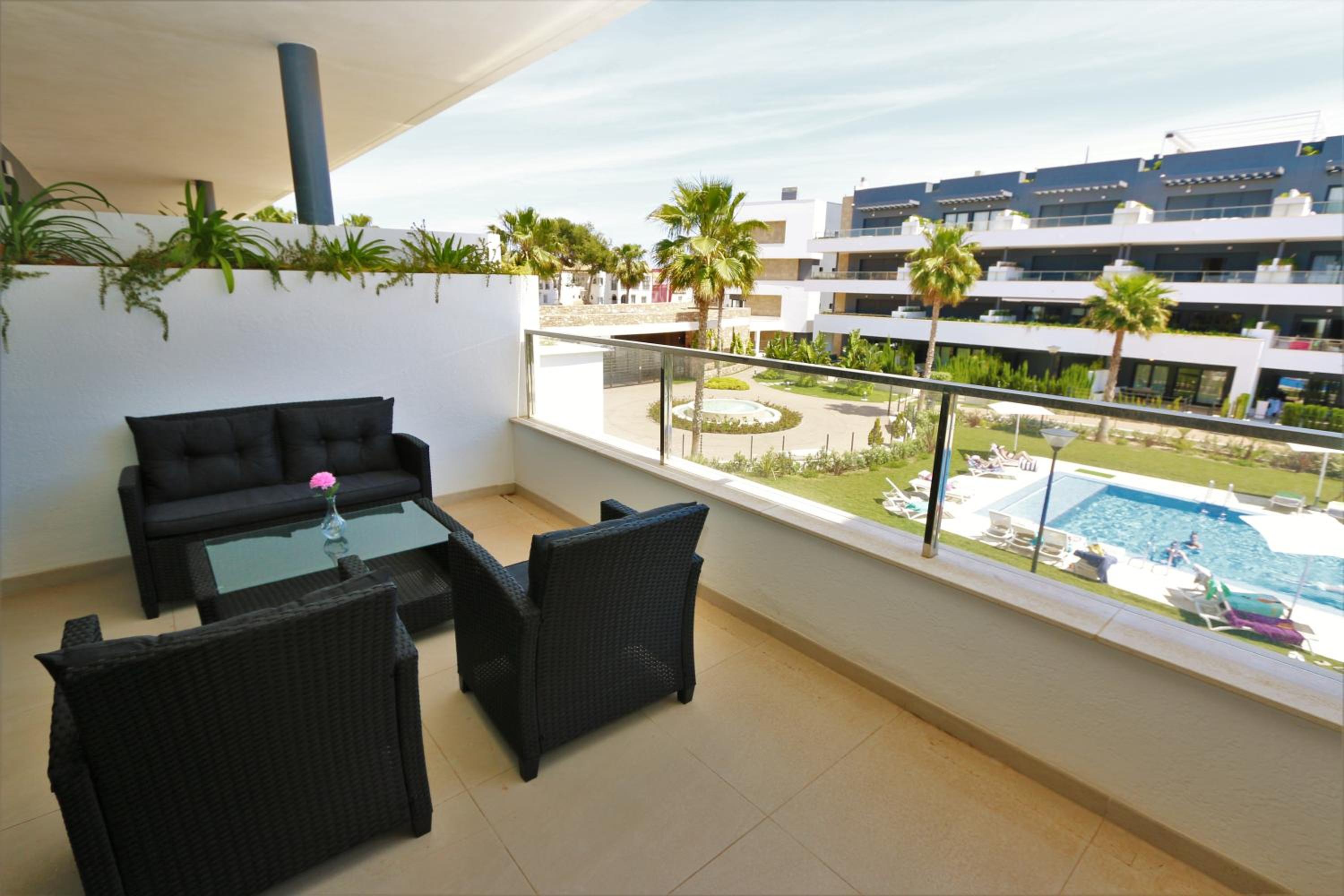 Luxurious apartment in Flamenca Village with pool view VDE-095 view 4