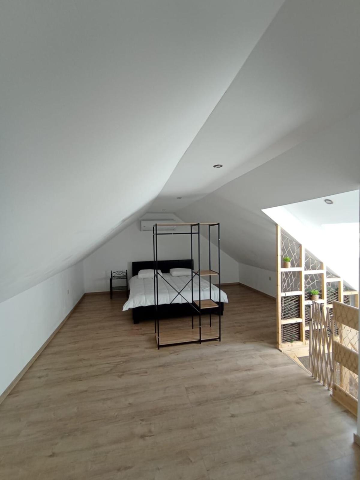 La Villa les pieds dans leau