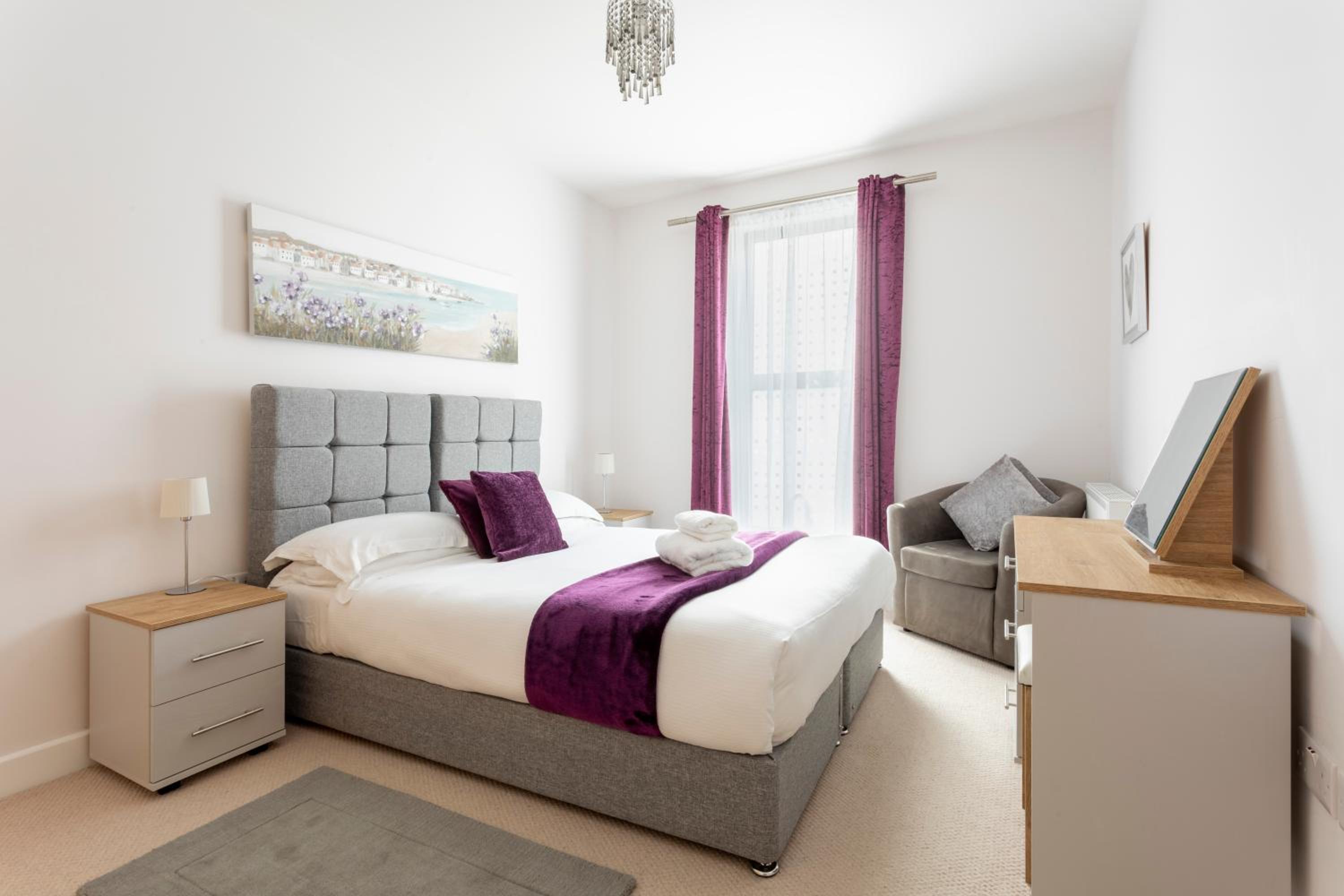 1 Bed Apartment - Redhill Central, Surrey, Gatwick #1 view 2