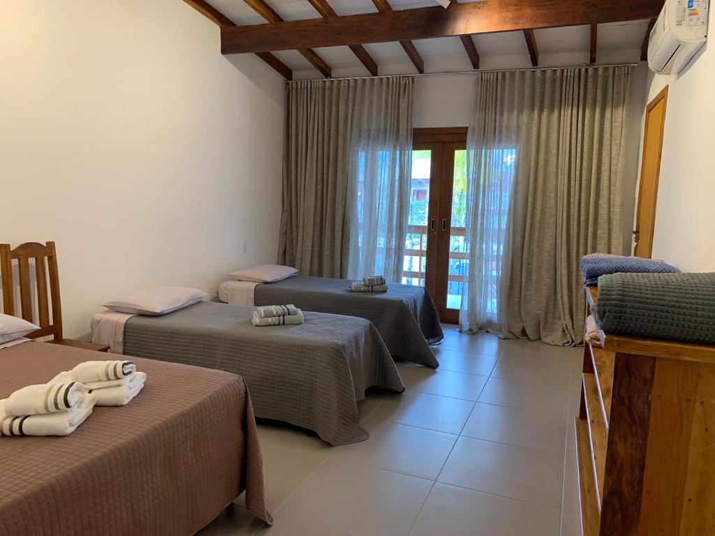 Chez Marguera em Juquehy - Luxo com muito espaço, conforto e lazer - incluso roupas de cama e banho, diarista, serviço praia, piscina aquecida, maquina gel