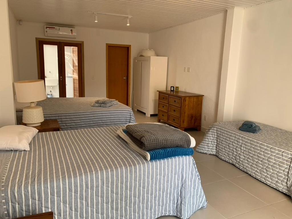 Chez Marguera em Juquehy - Luxo com muito espaço, conforto e lazer - incluso roupas de cama e banho, diarista, serviço praia, piscina aquecida, maquina gel