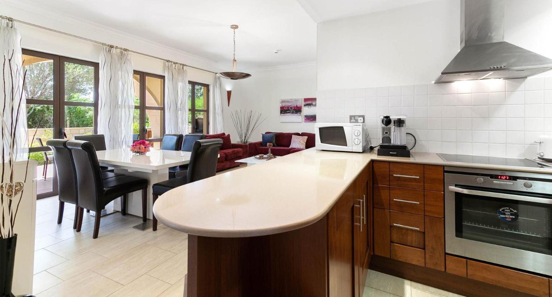 Lovely ground floor apartment Medusa in the heart of Aphrodite Hills