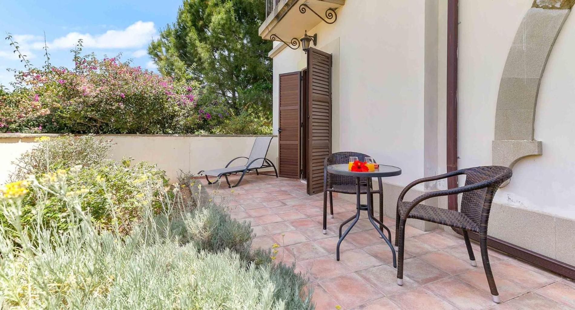 Lovely ground floor apartment Medusa in the heart of Aphrodite Hills