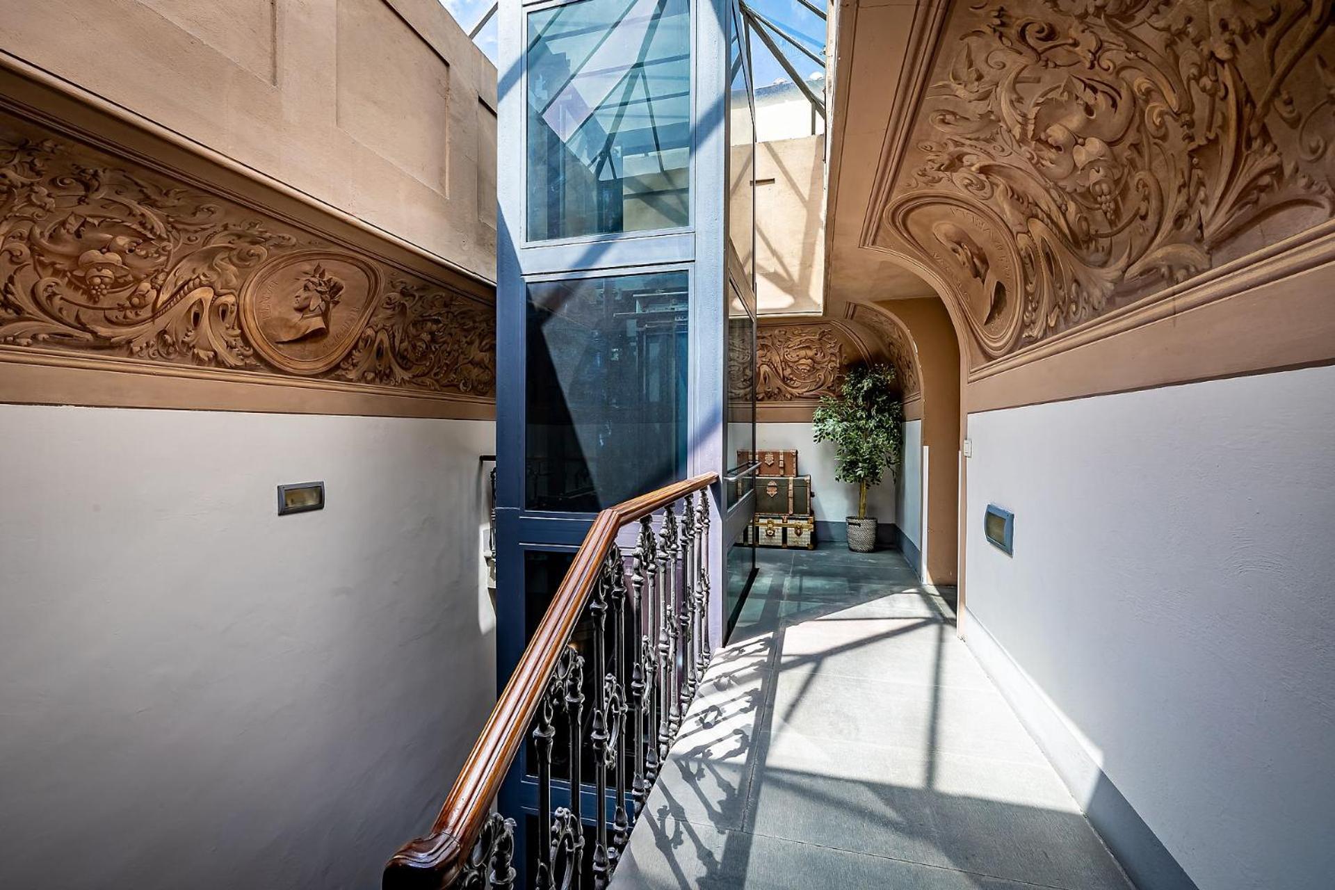 Martelli 6 Suite & Apartments
