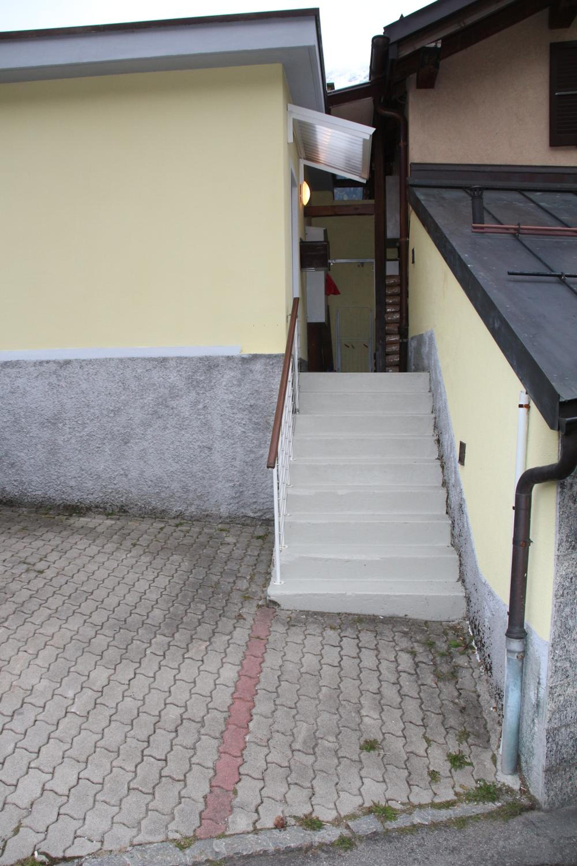 Photo 51