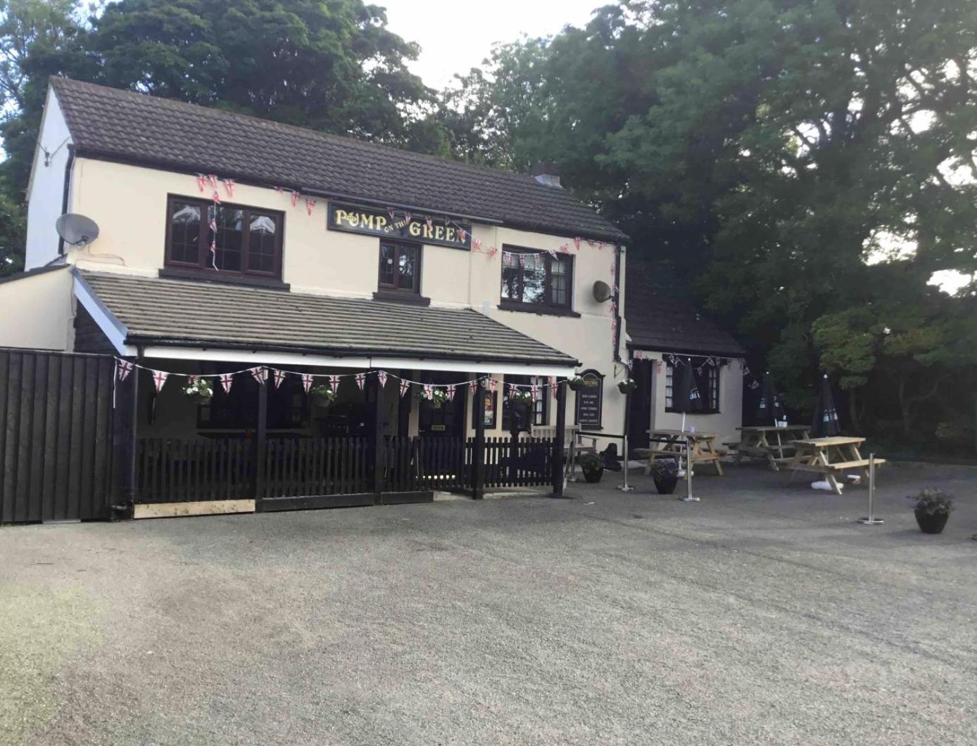 Hotel Plas Bach - Image 1