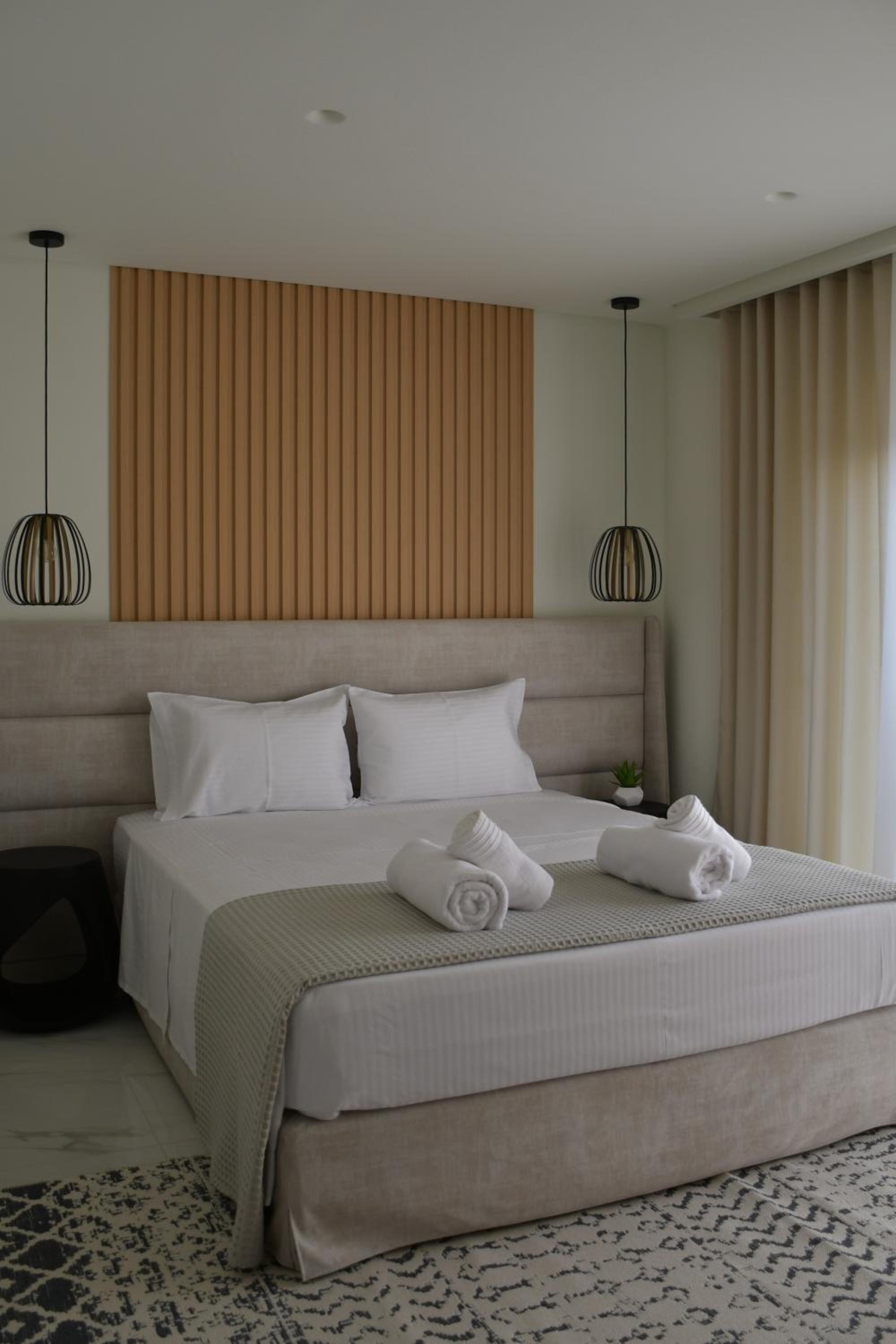URBAN SUITES ATHENS