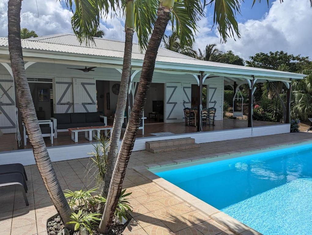 Villa TOMCO view 2