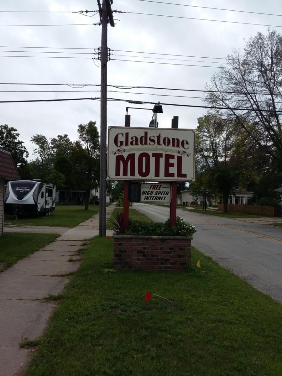 Gladstone Motel view 2