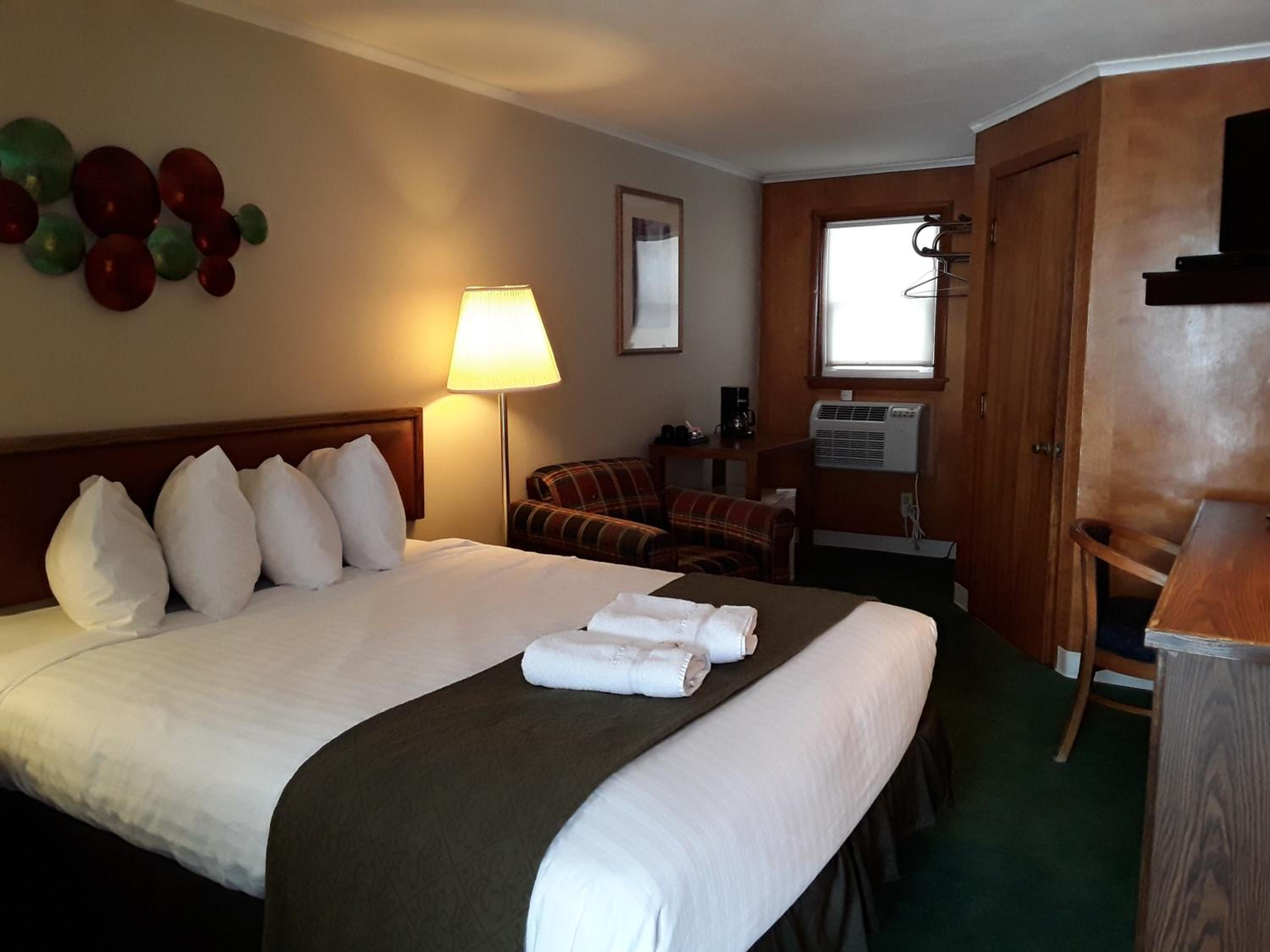 Gladstone Motel view 5