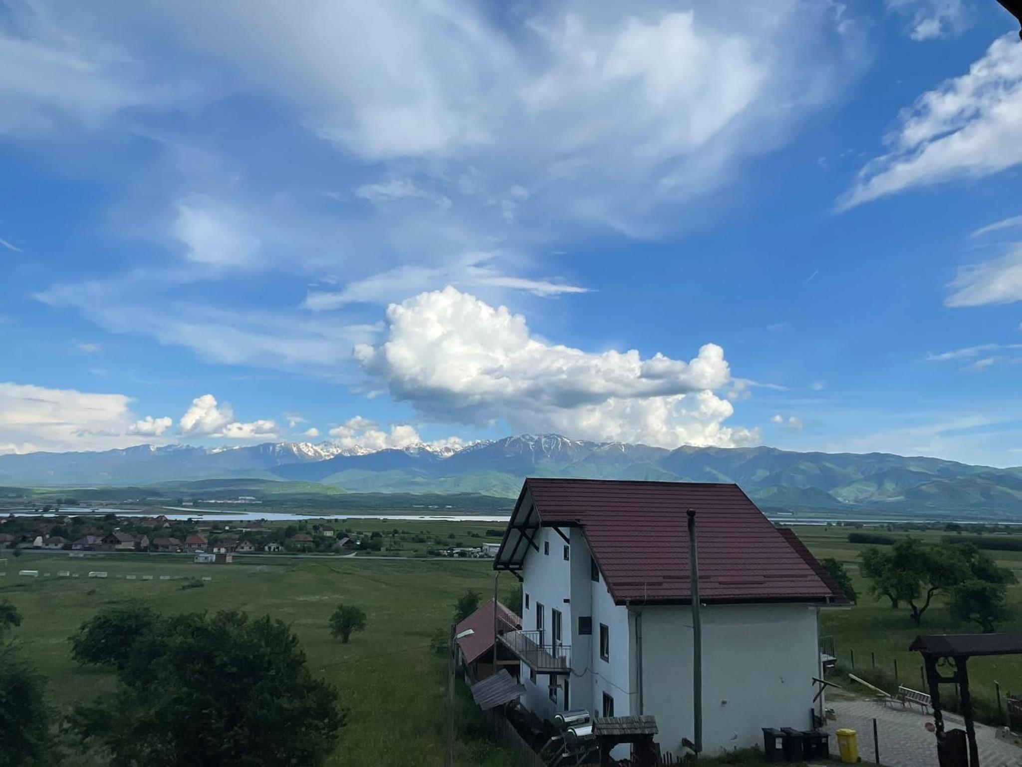 Pensiunea Iza view 2