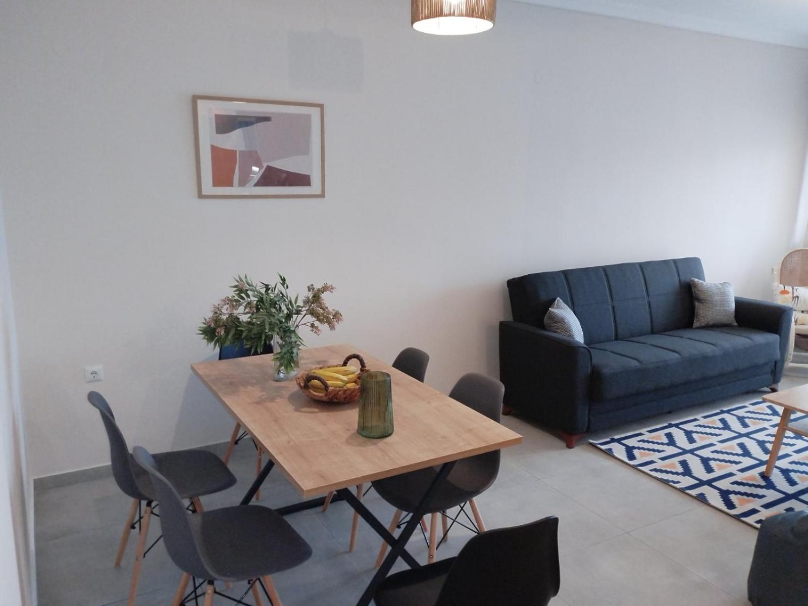 Hilltop Luxury Apartment