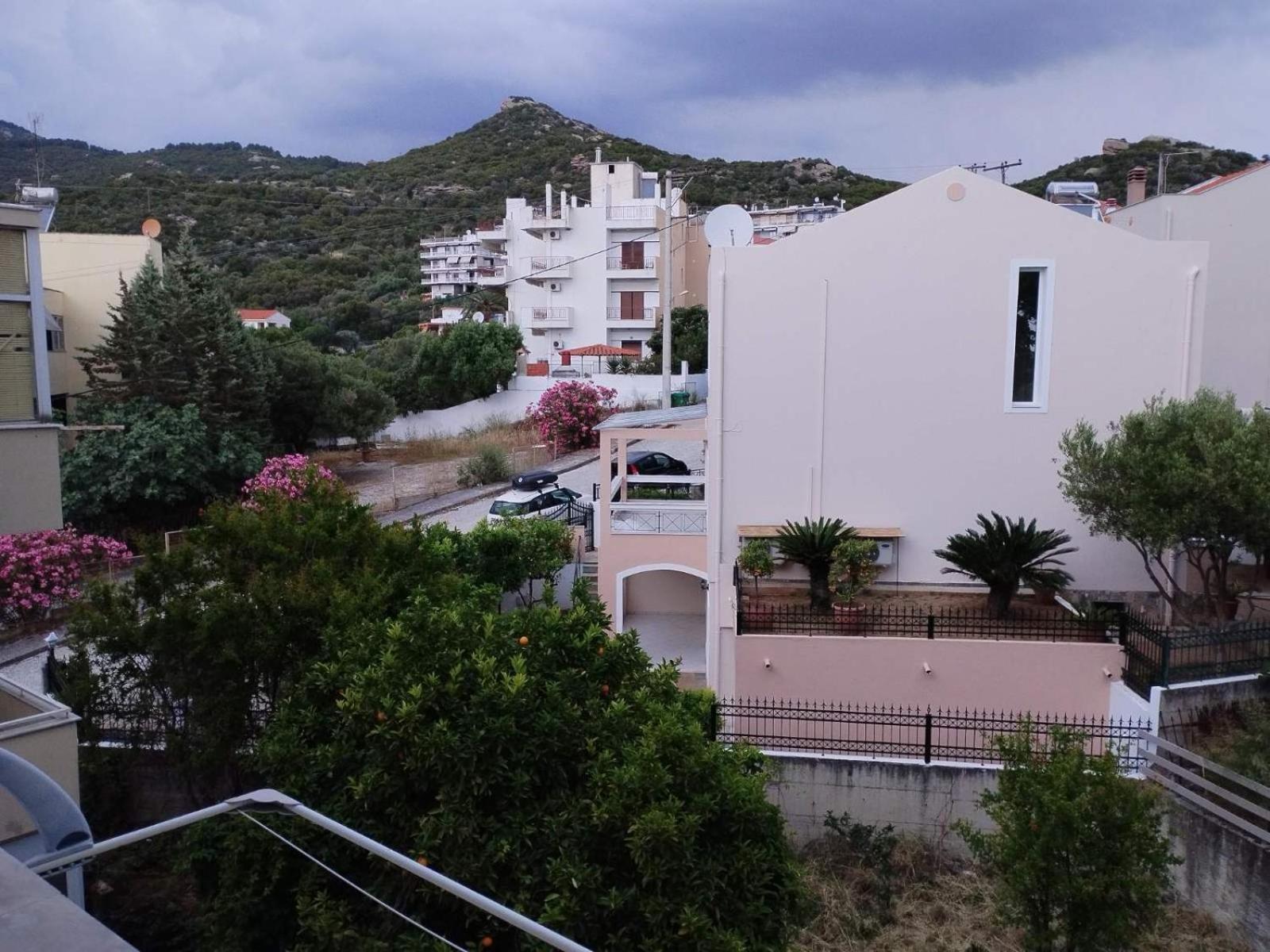Hilltop Luxury Apartment