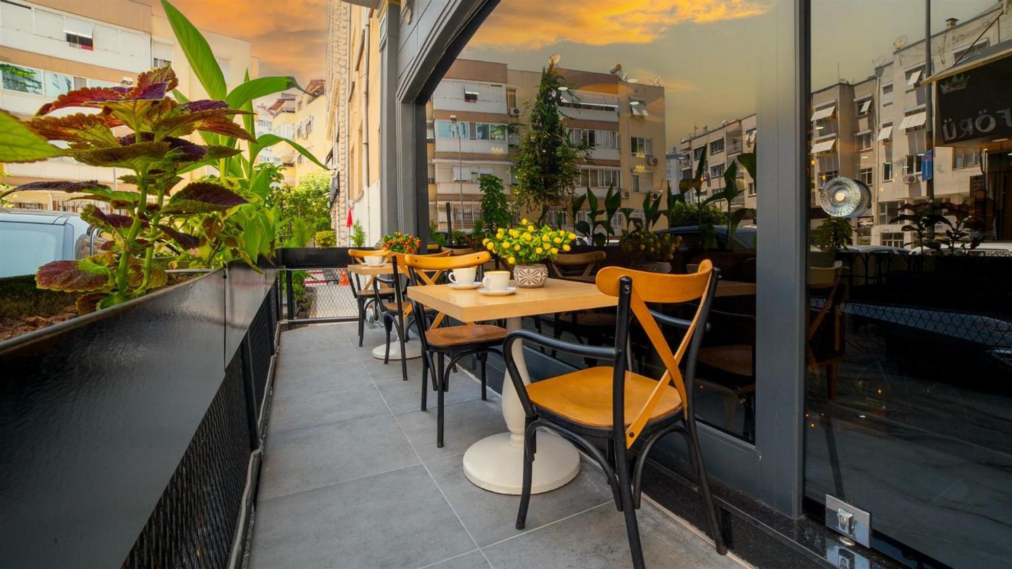 Blue Marina Hotel & Spa - Image 40