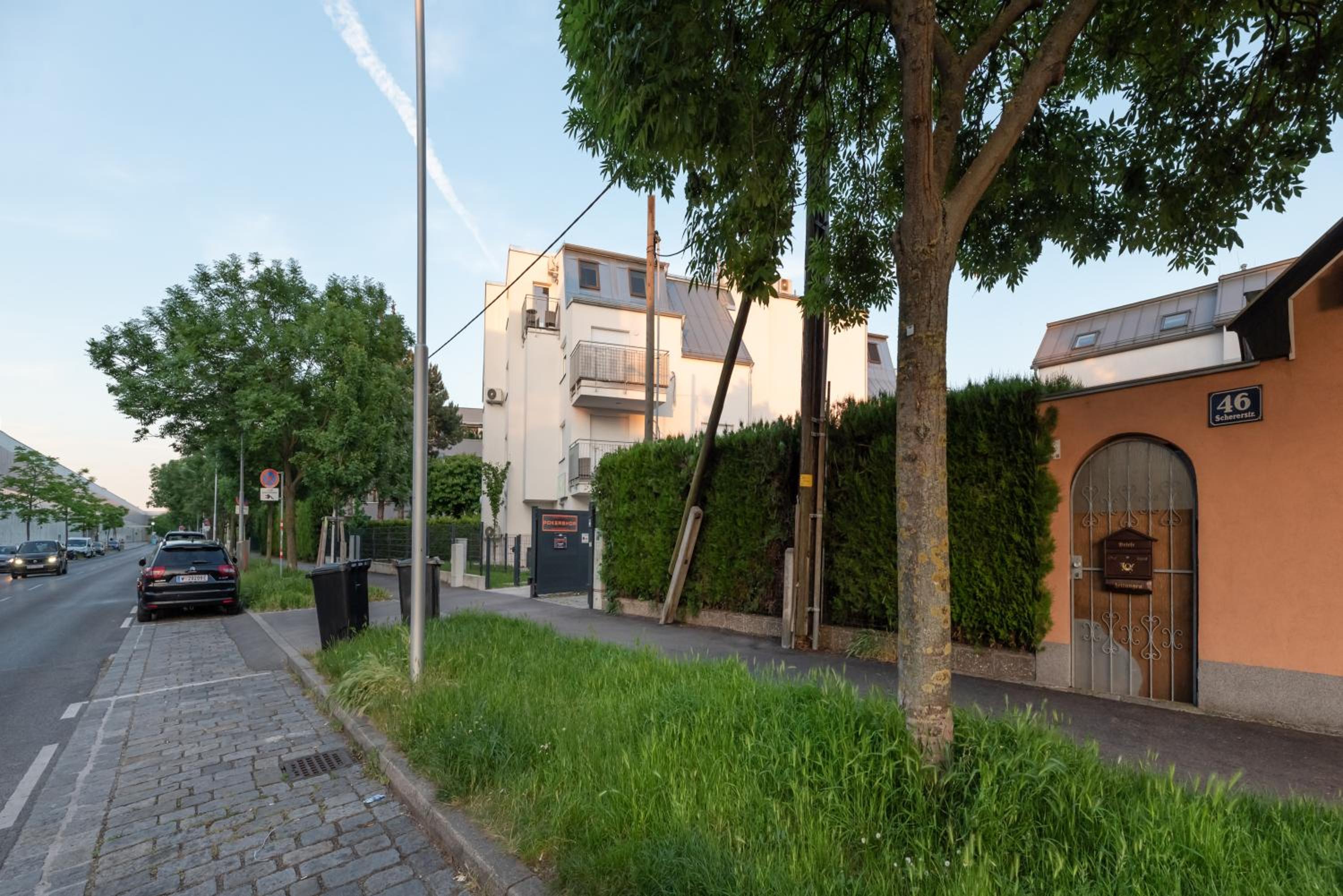 Grüne Ruhelage, 20 Minuten ins Zentrum und Parkgarage