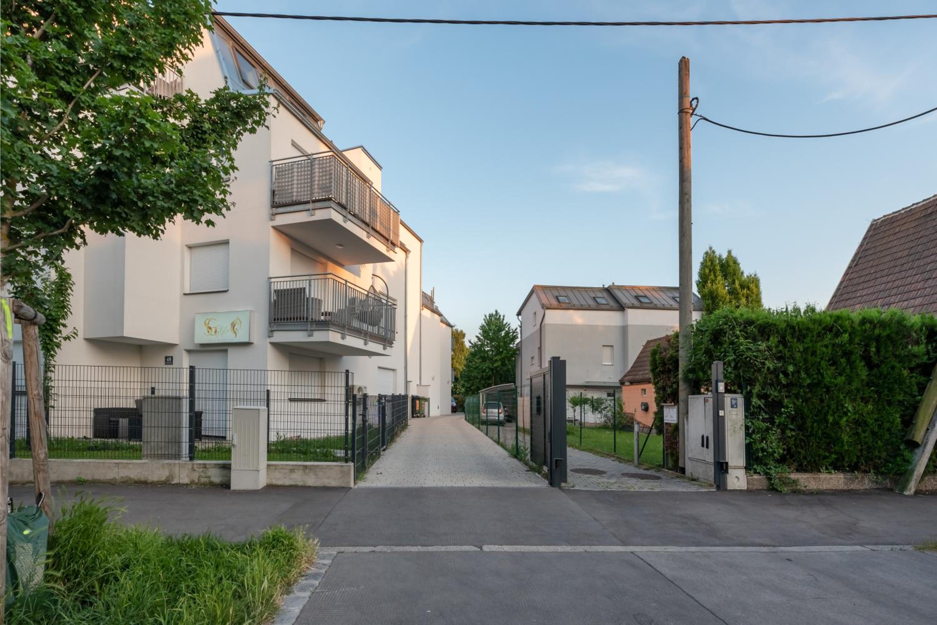 Grüne Ruhelage, 20 Minuten ins Zentrum und Parkgarage