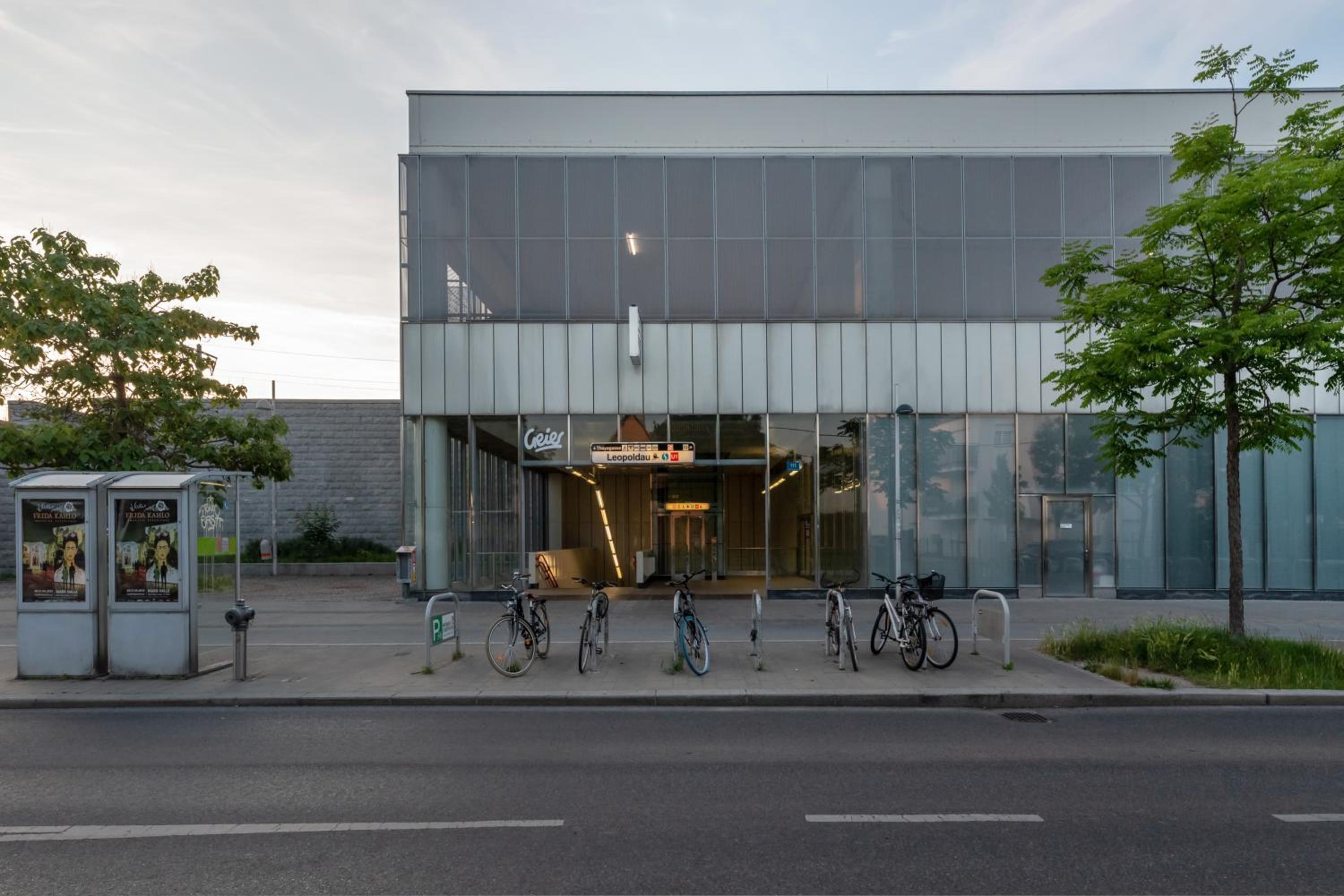 Grüne Ruhelage, 20 Minuten ins Zentrum und Parkgarage