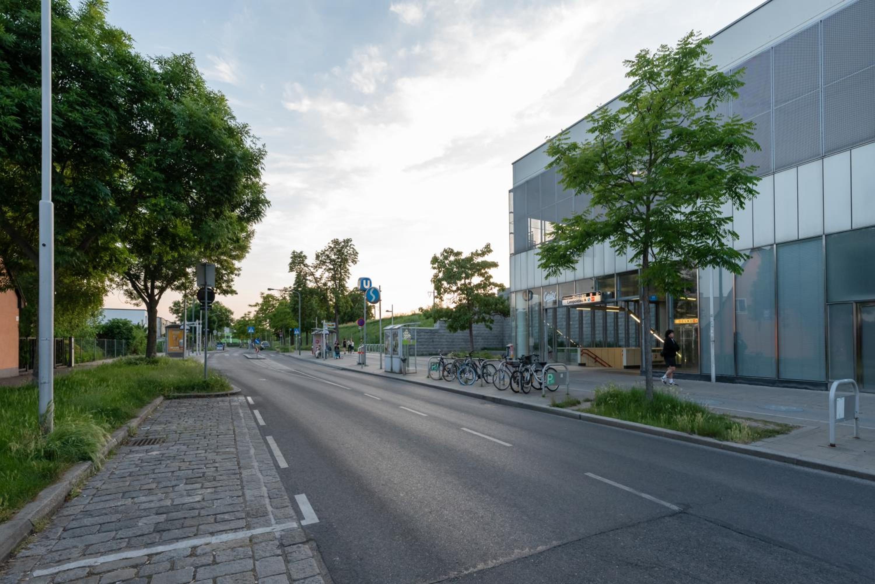 Grüne Ruhelage, 20 Minuten ins Zentrum und Parkgarage