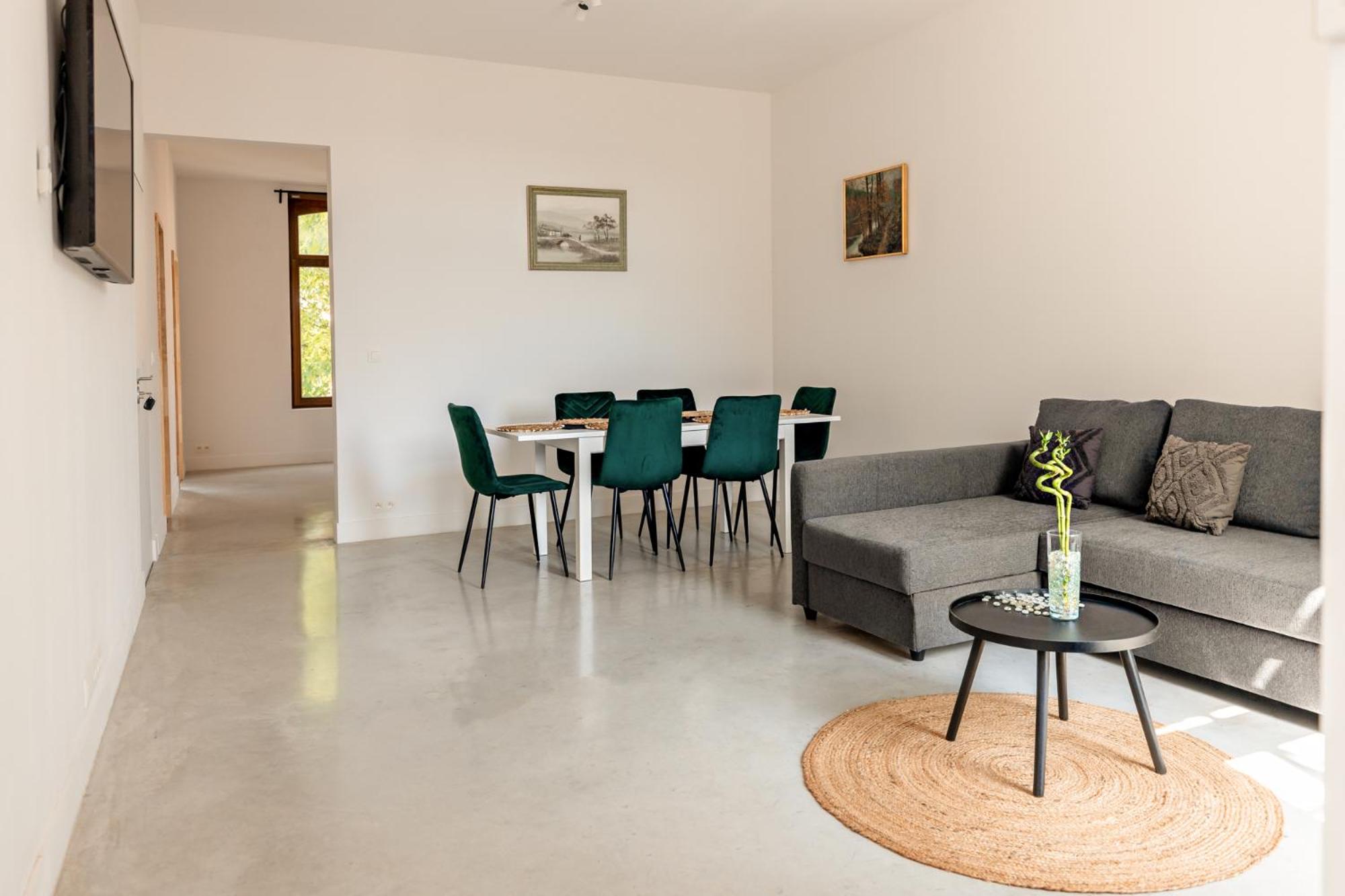 Luxury Suites South by Rikas Hotels