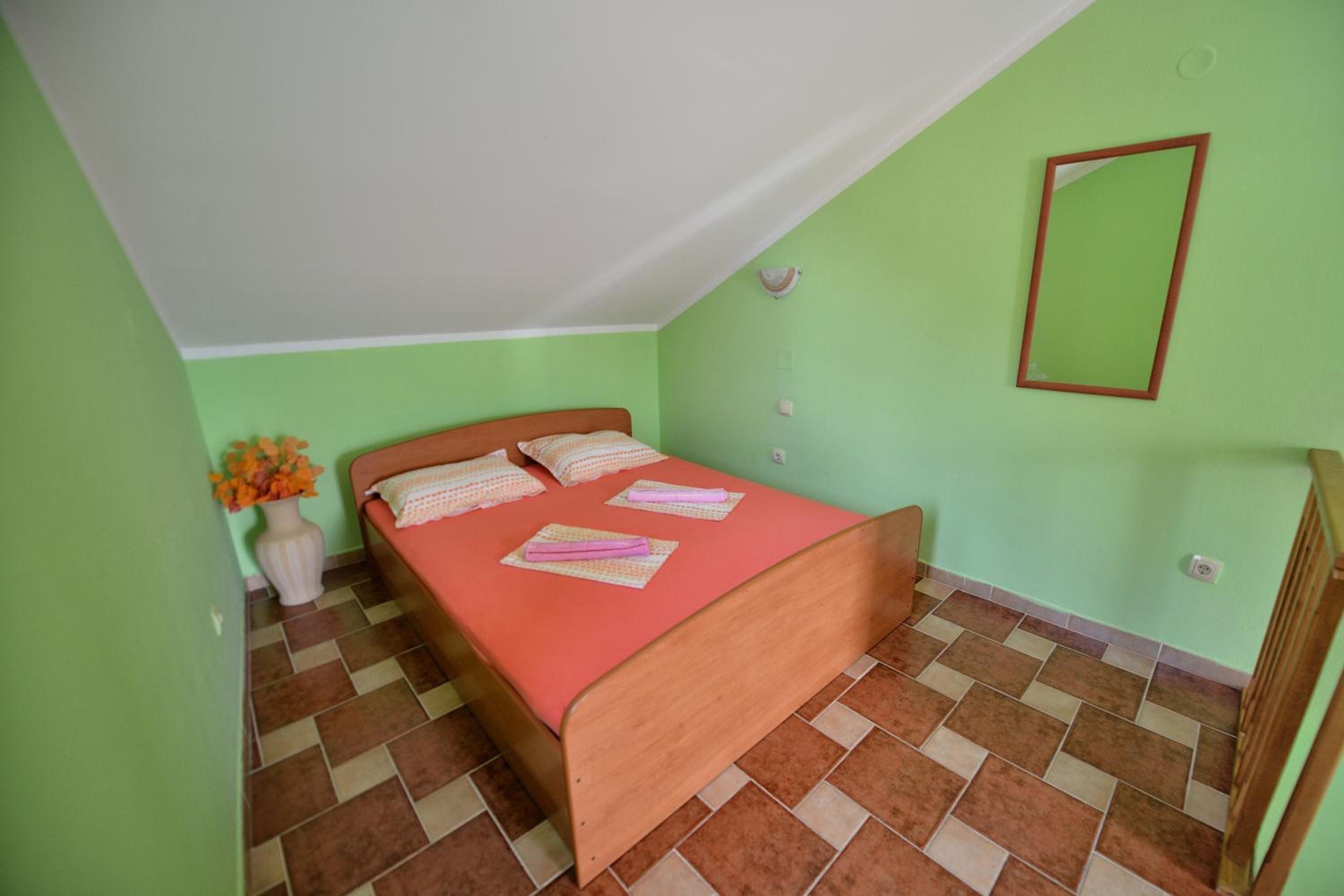 Apartments Goran