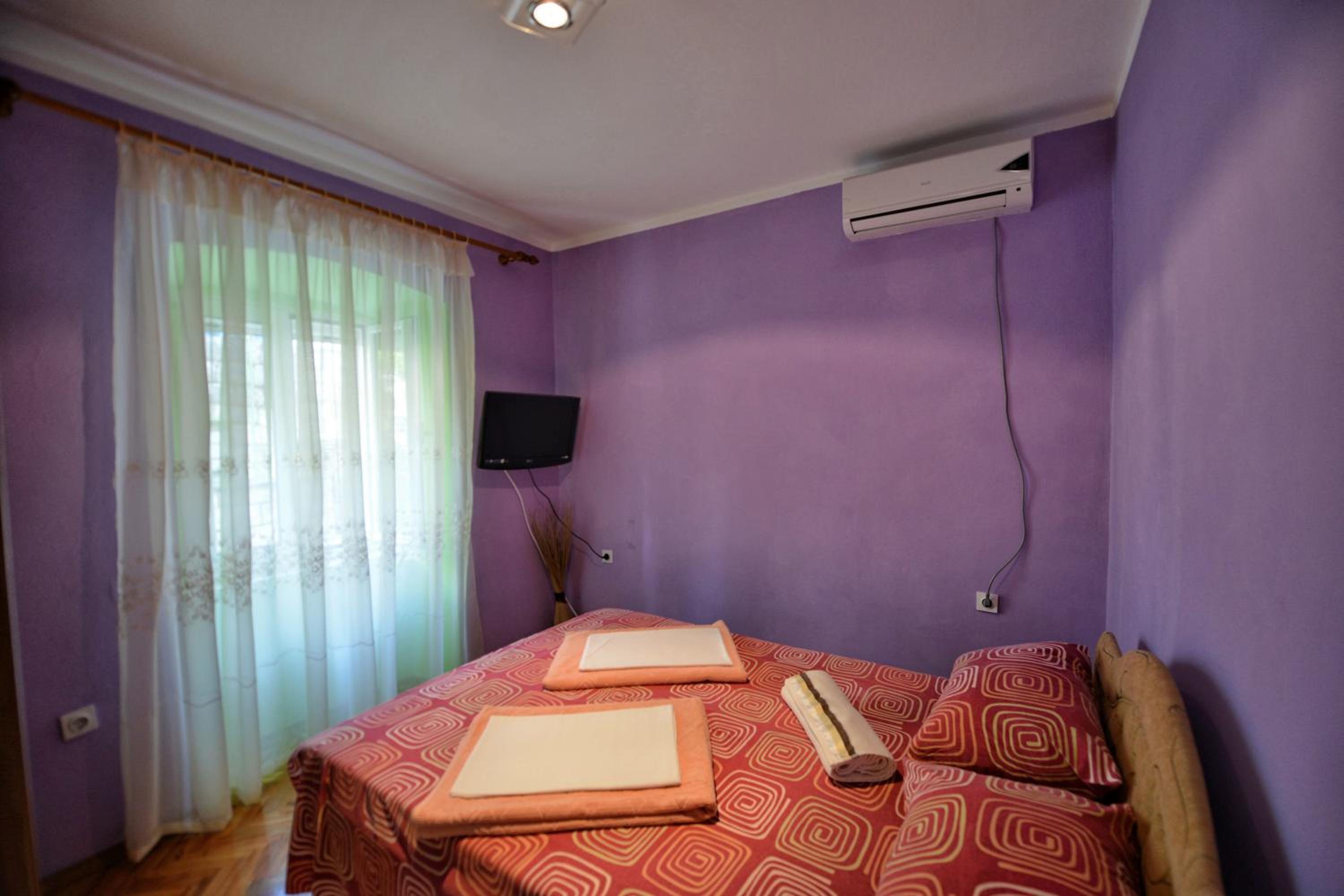 Apartments Goran