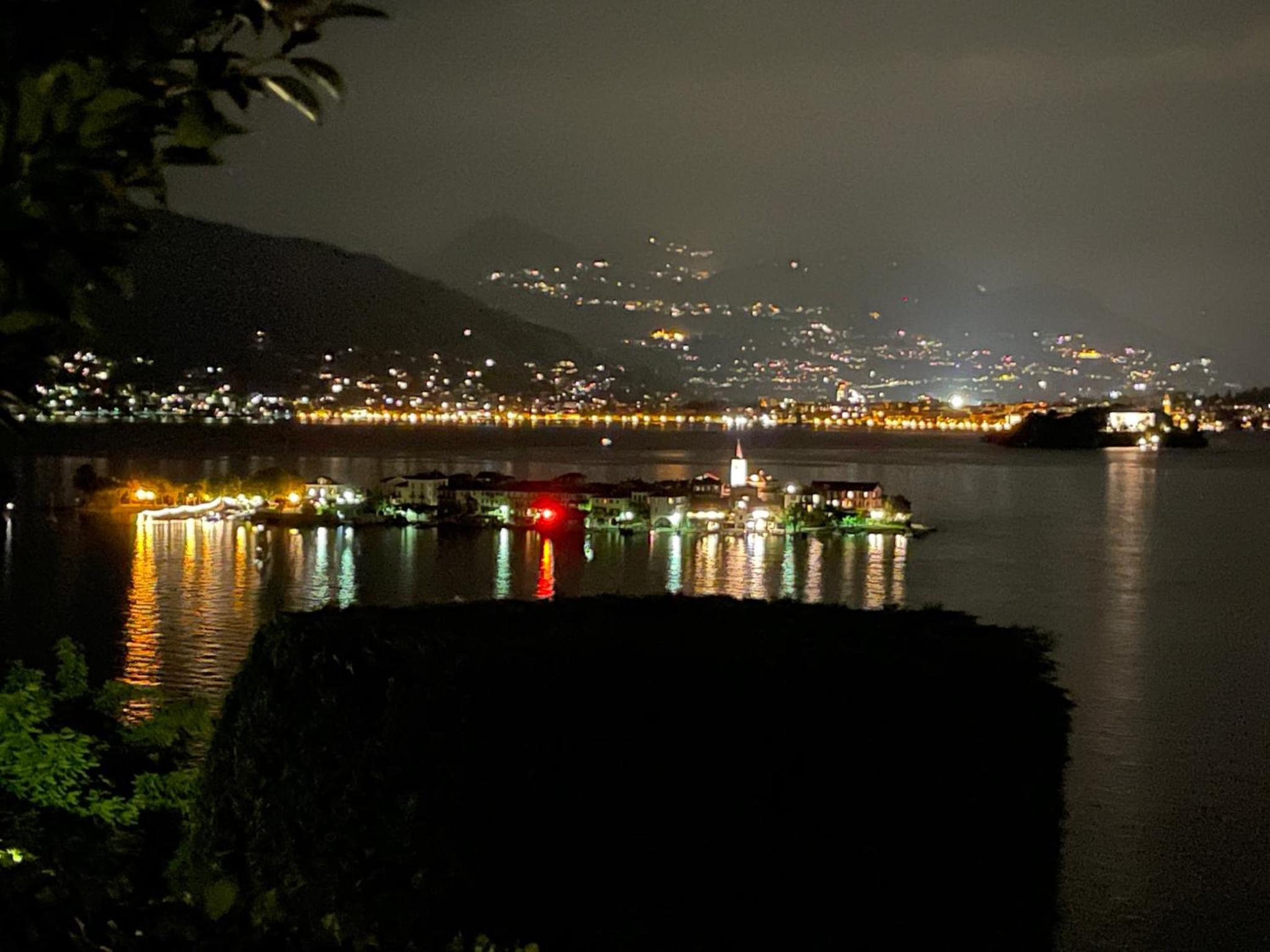 Appartamento vista Lago, giardino spiaggia a Stresa vista Isole Borromee e Golfo Borromeo - STRESAFLAT