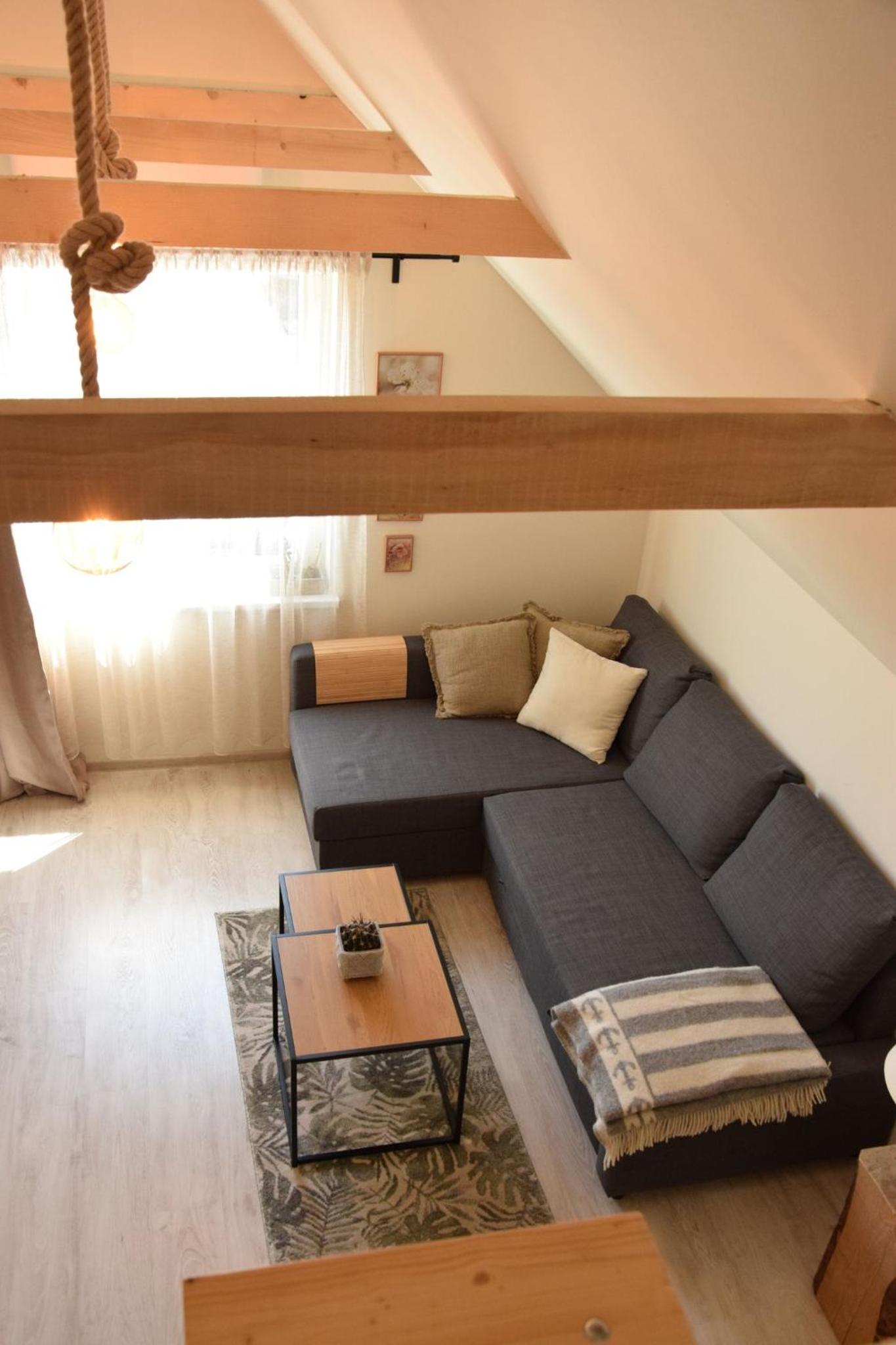 A&J apartments