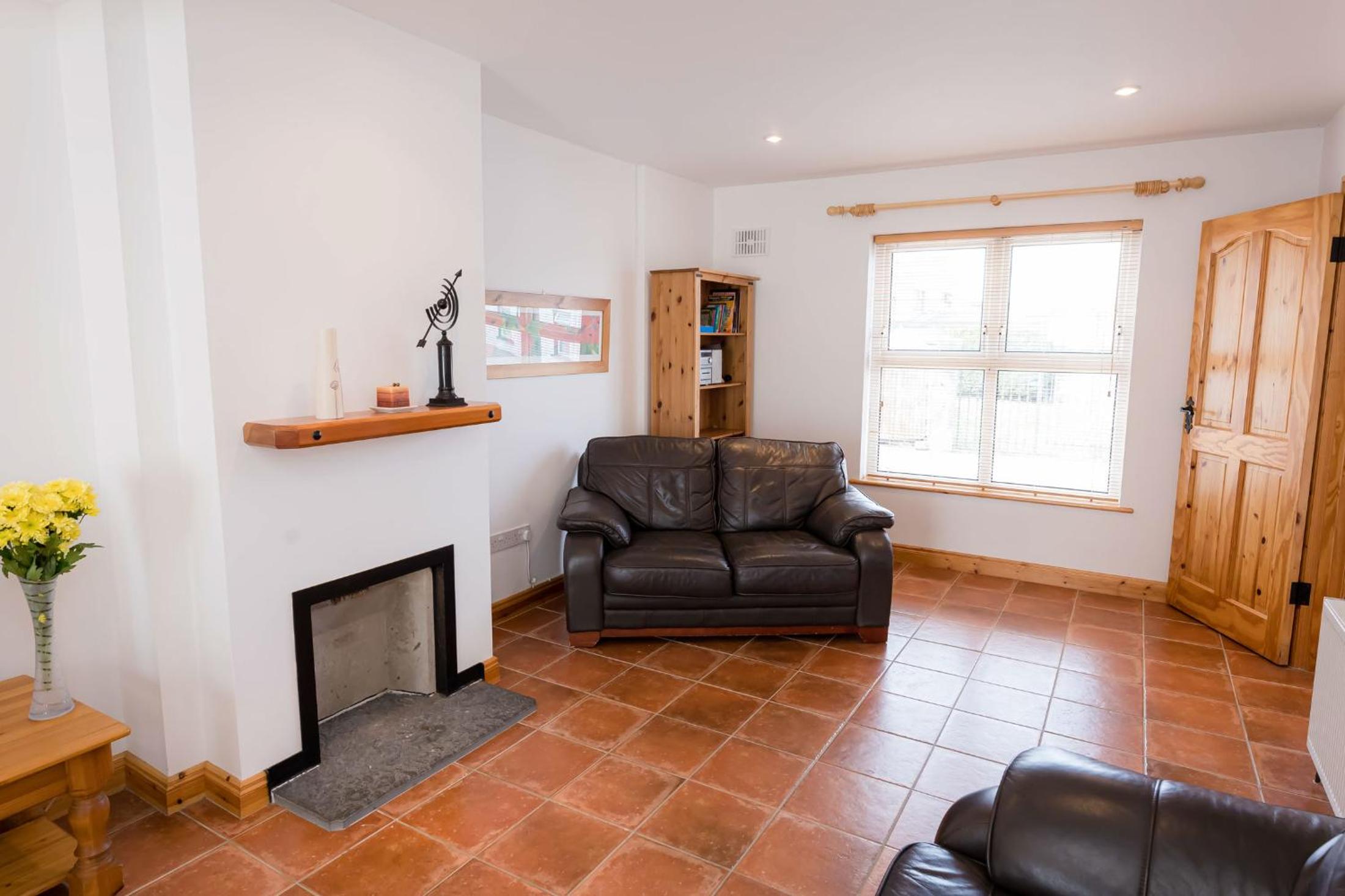Kilkee Townhouse by Trident Holiday Homes