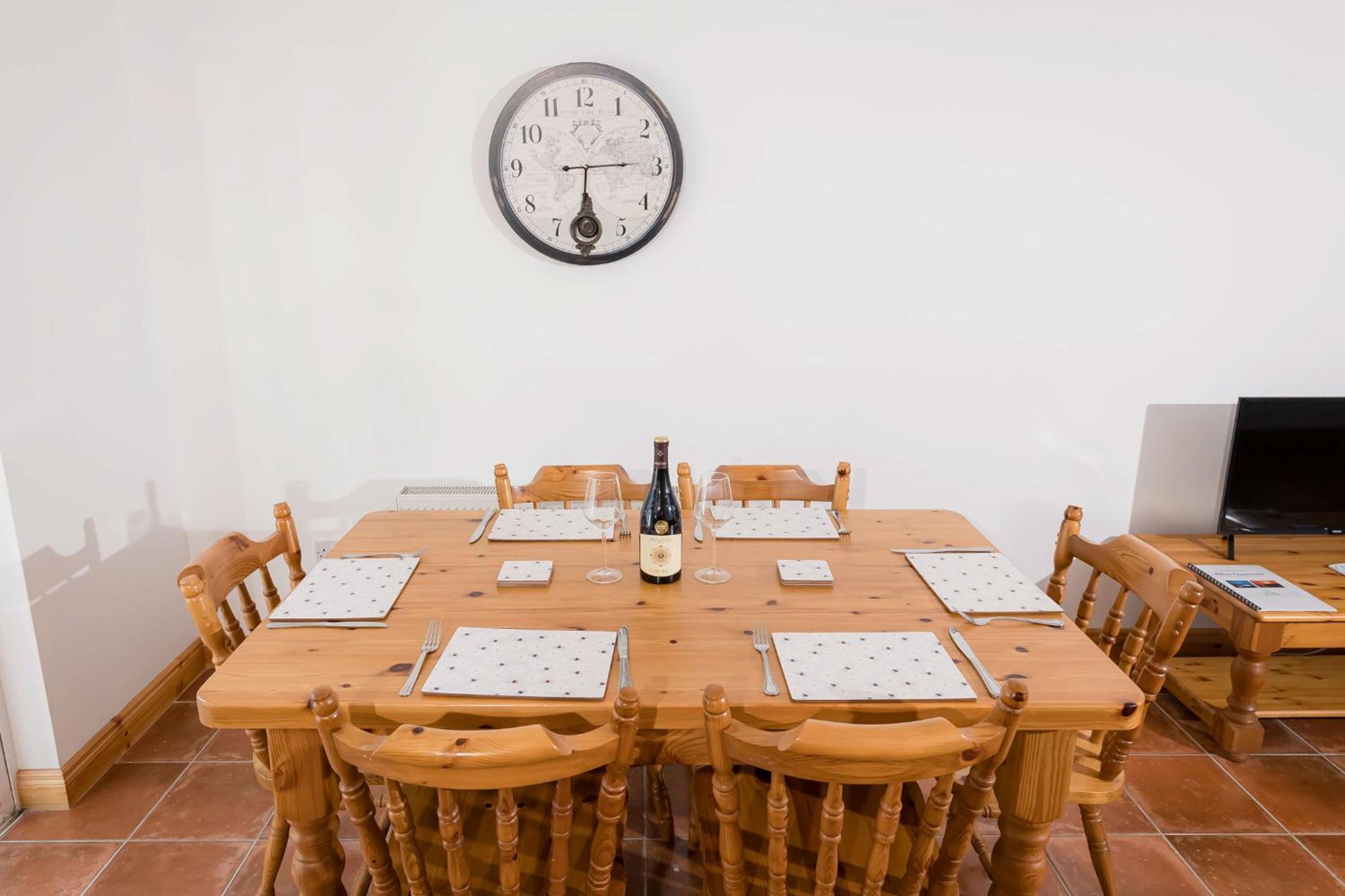 Kilkee Townhouse by Trident Holiday Homes