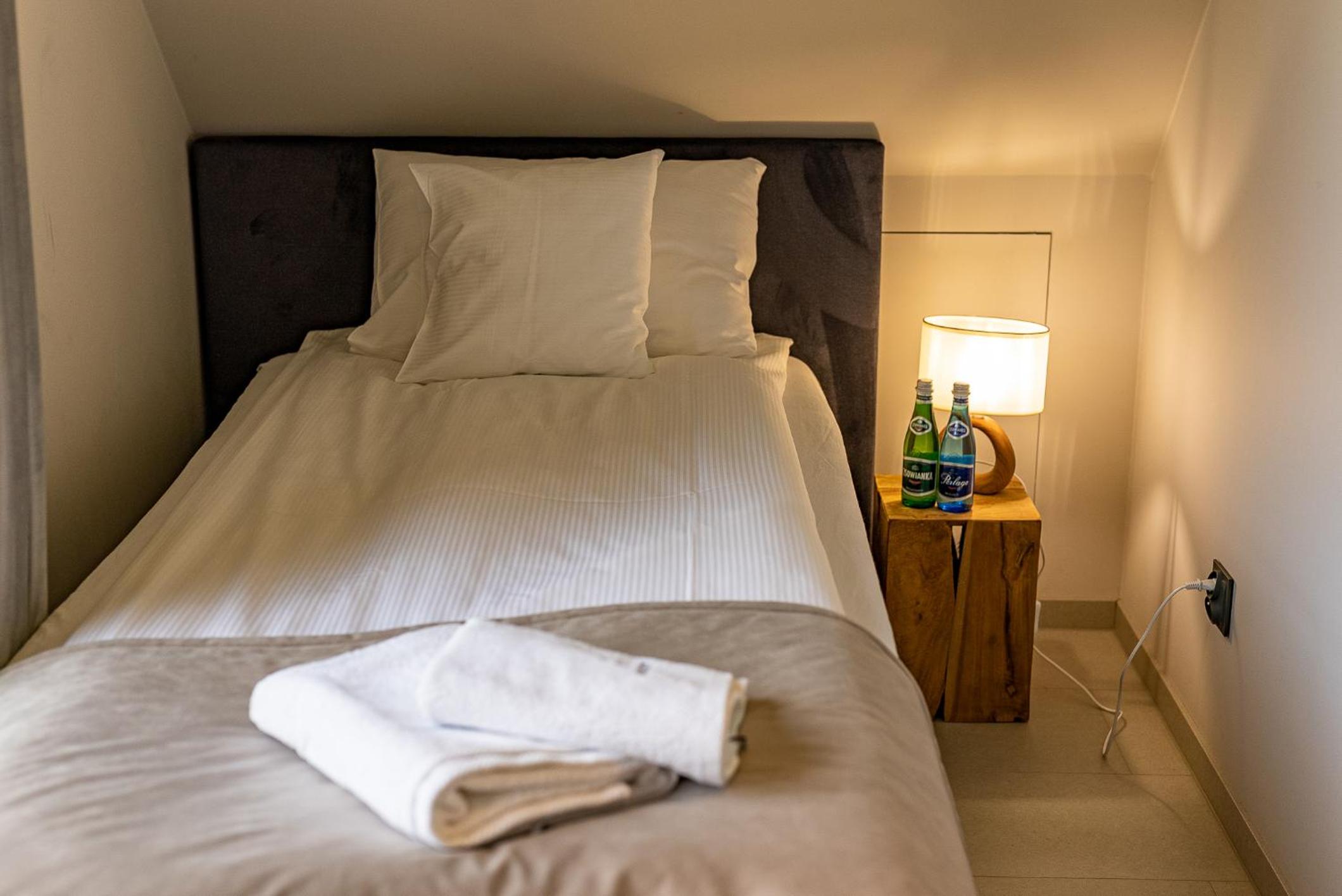 Photo 50