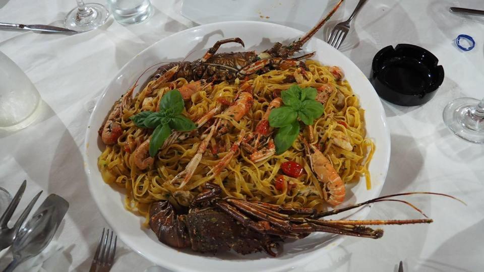 Vacanze Pushime Albania