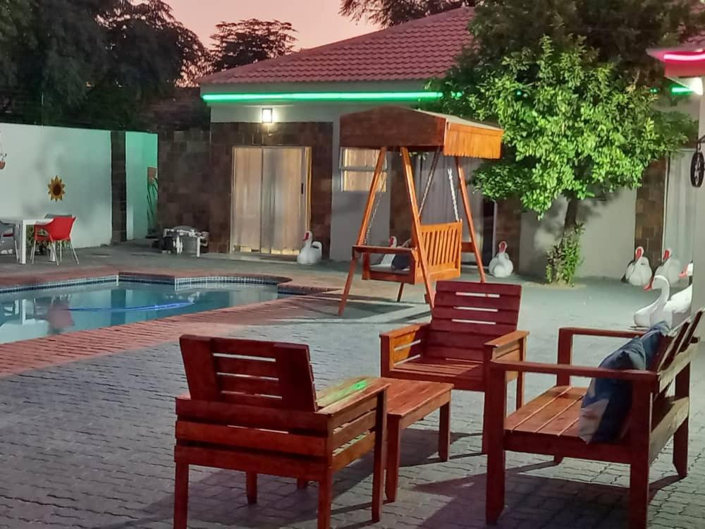 Eagles Nest Self-Catering Apartments