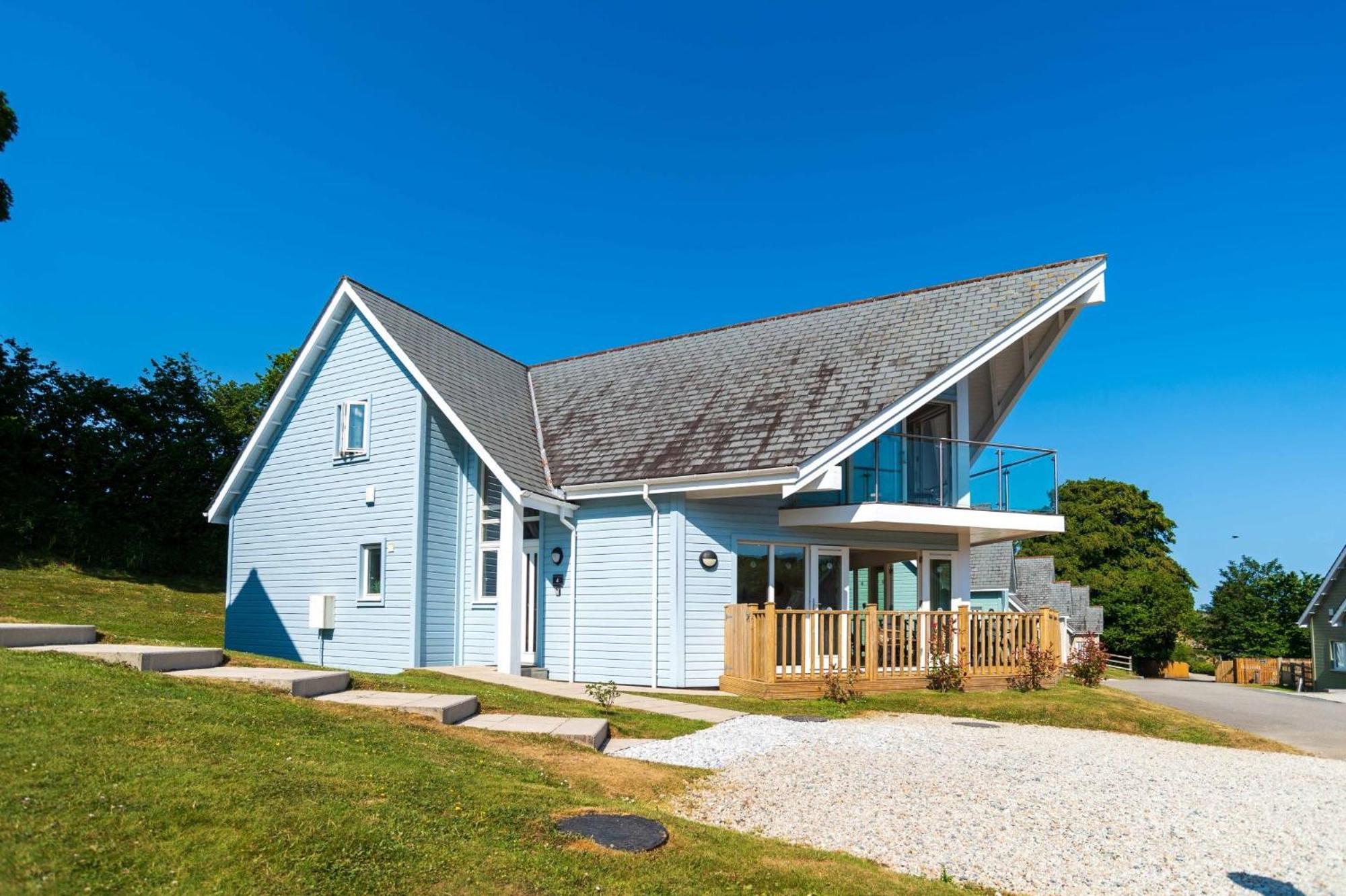 Trewhiddle Retreat V4 by Together Travel - Luxury 4-Bedroom Villa view 2