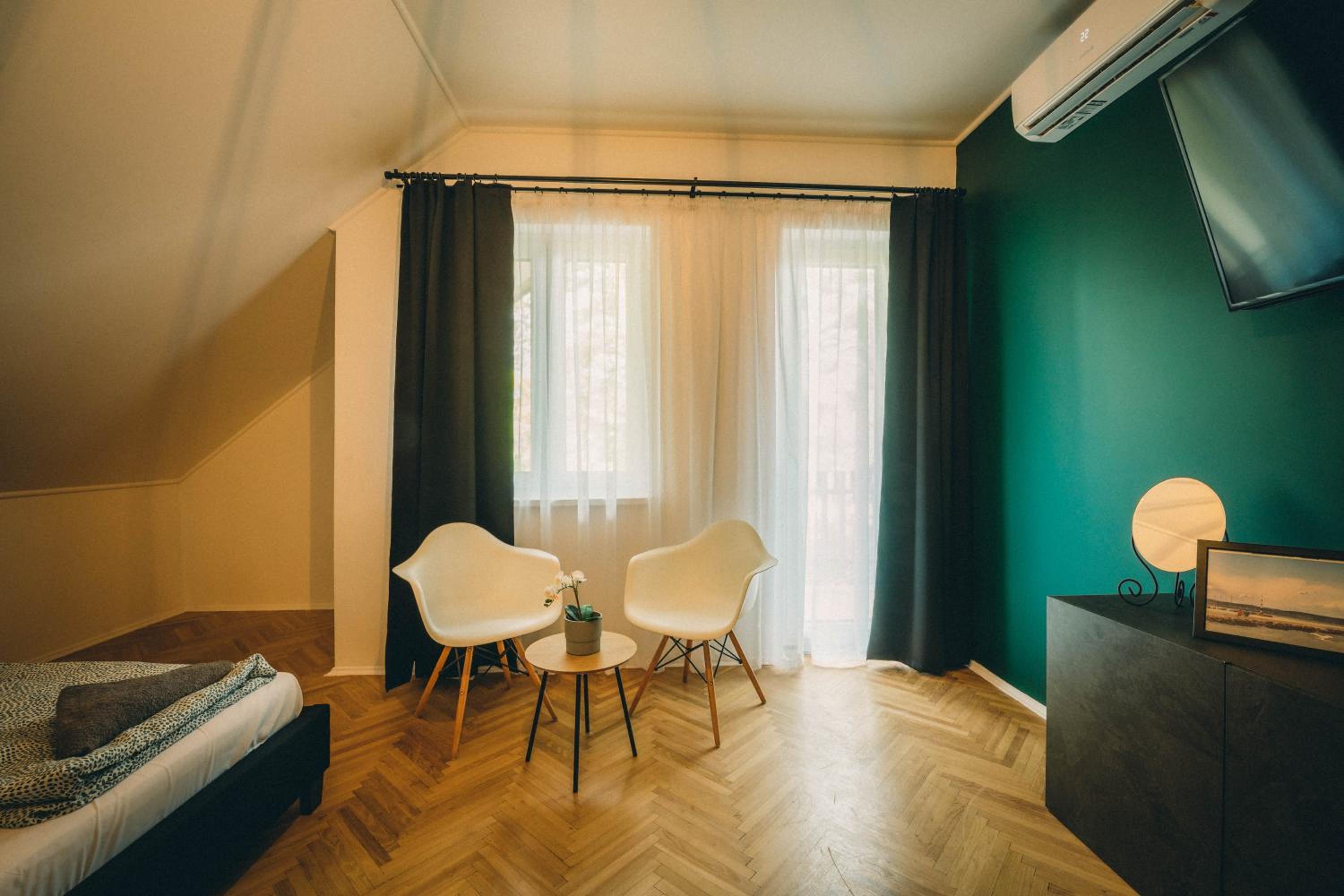 D6 Apartments