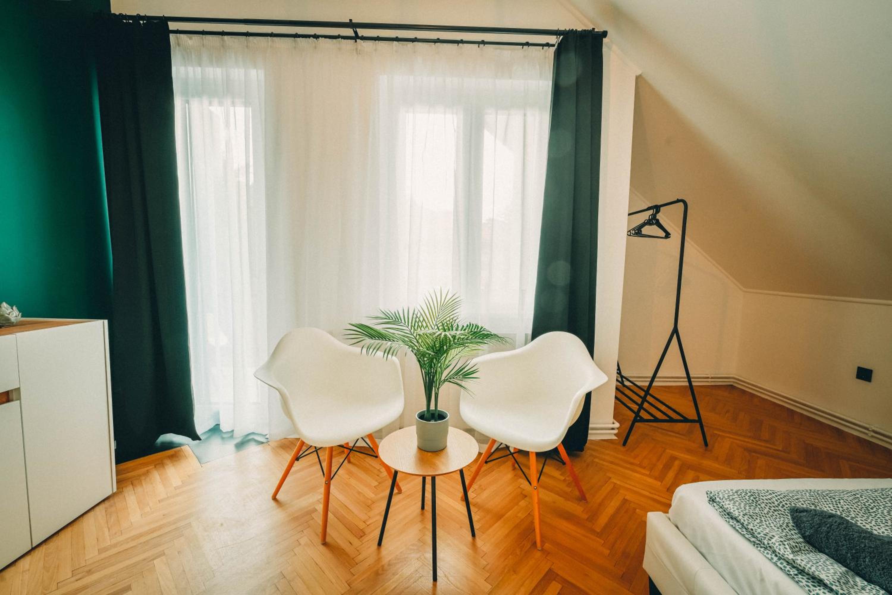 D6 Apartments