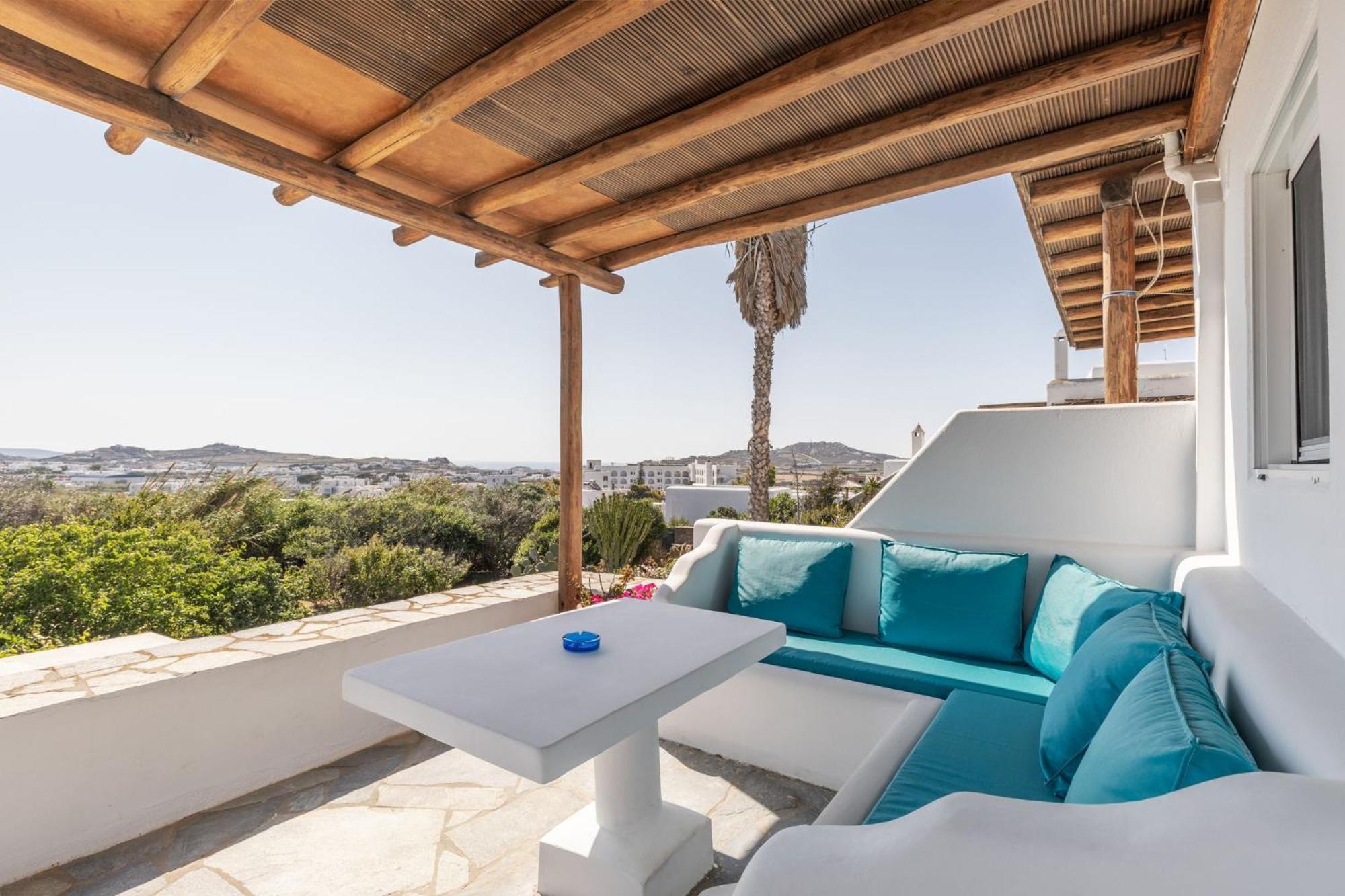 Mykonian Breeze