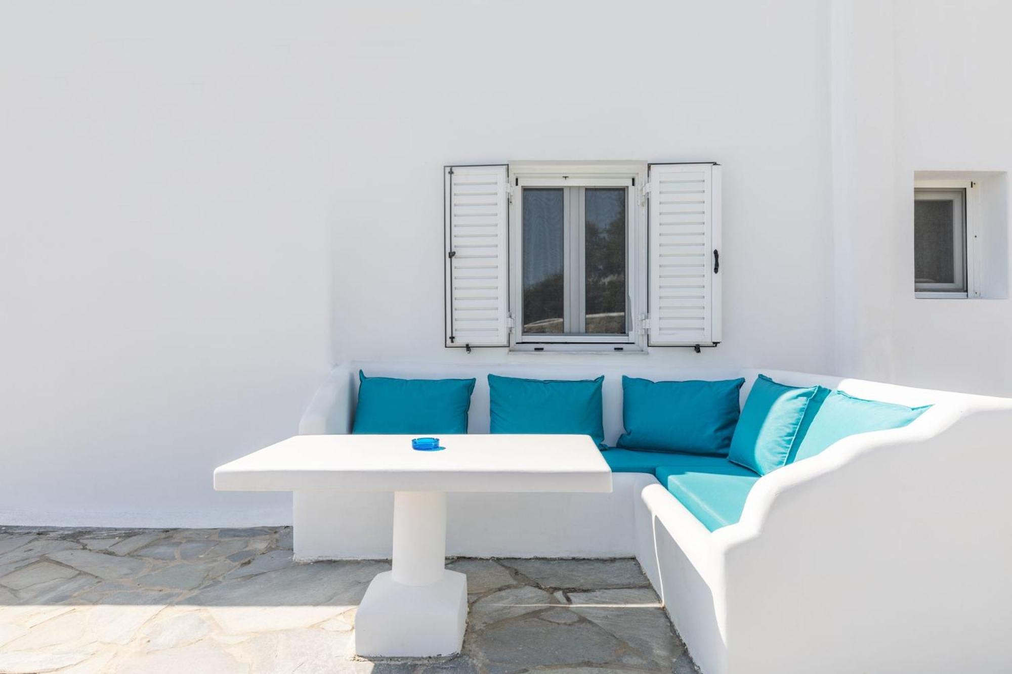 Mykonian Breeze
