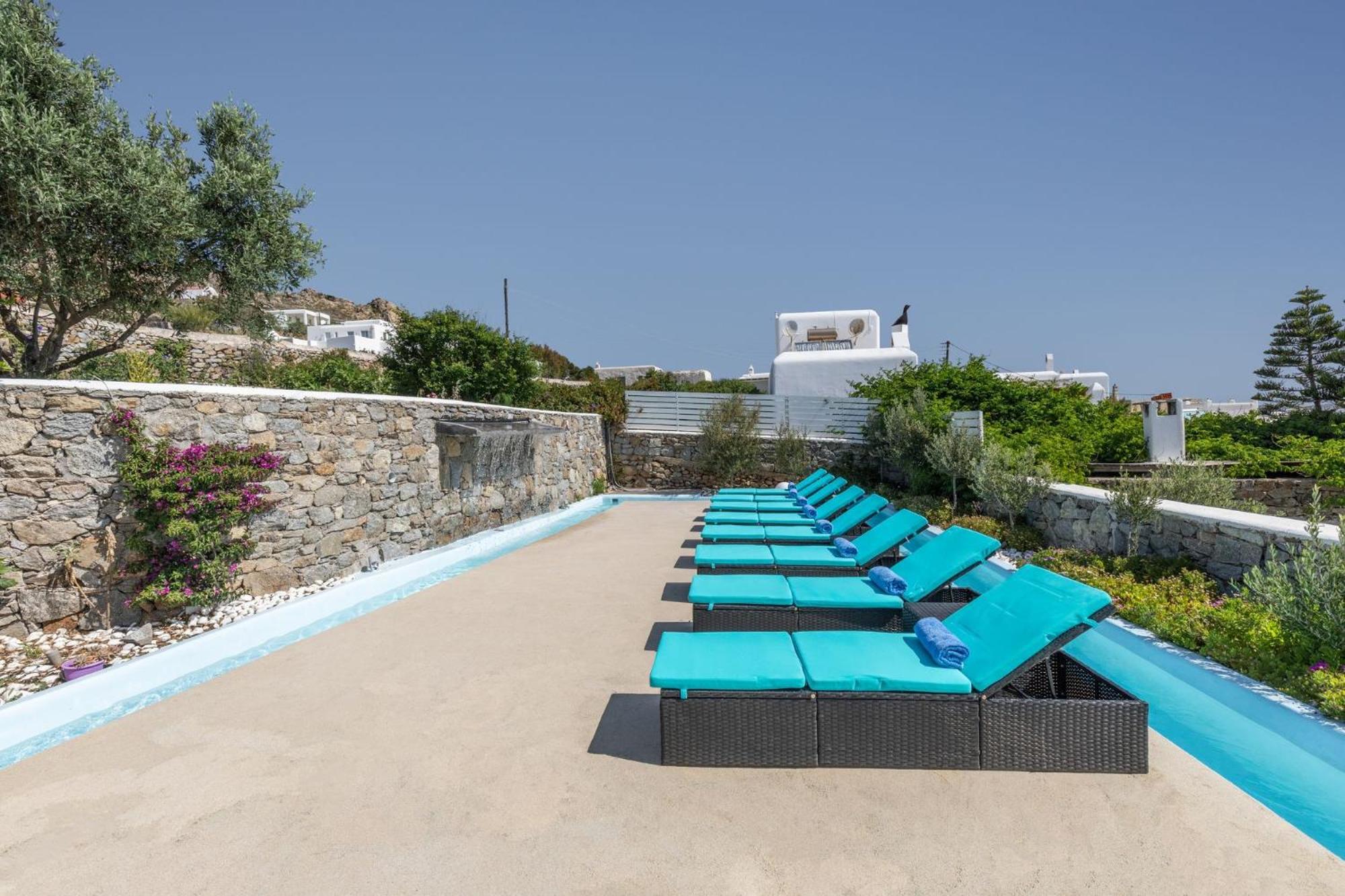 Mykonian Breeze