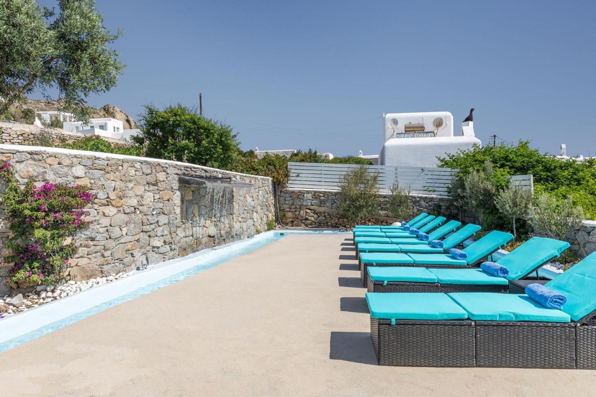 Mykonian Breeze
