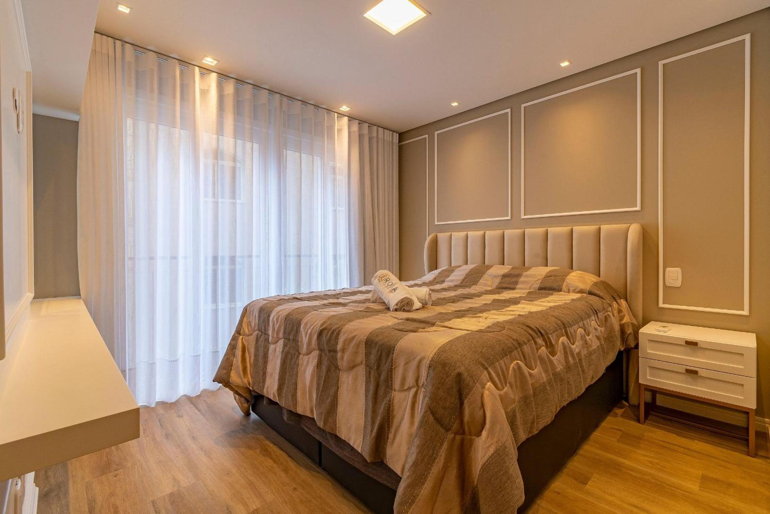 Rosa Edifício Residencial Borges