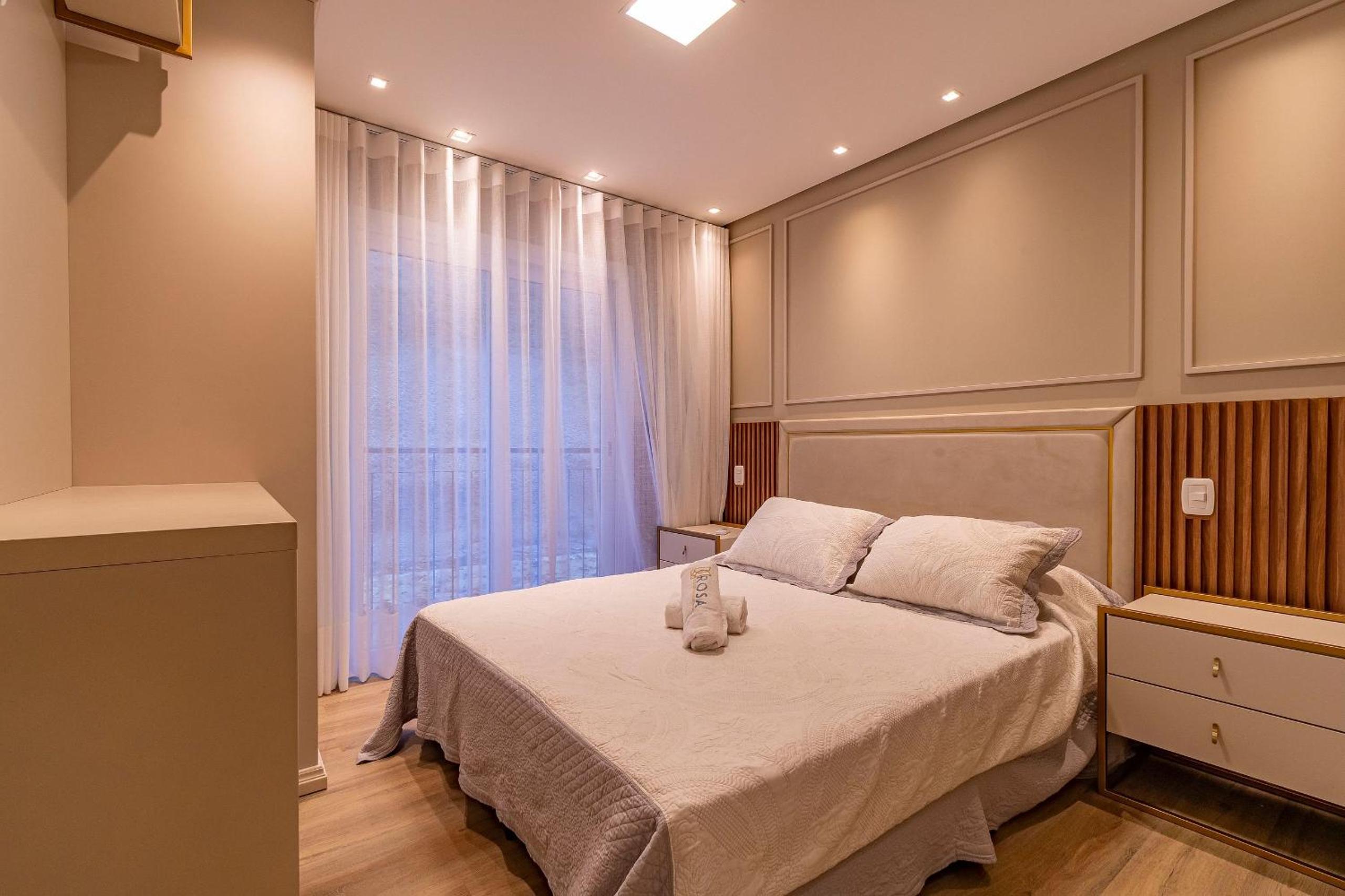 Rosa Edifício Residencial Borges